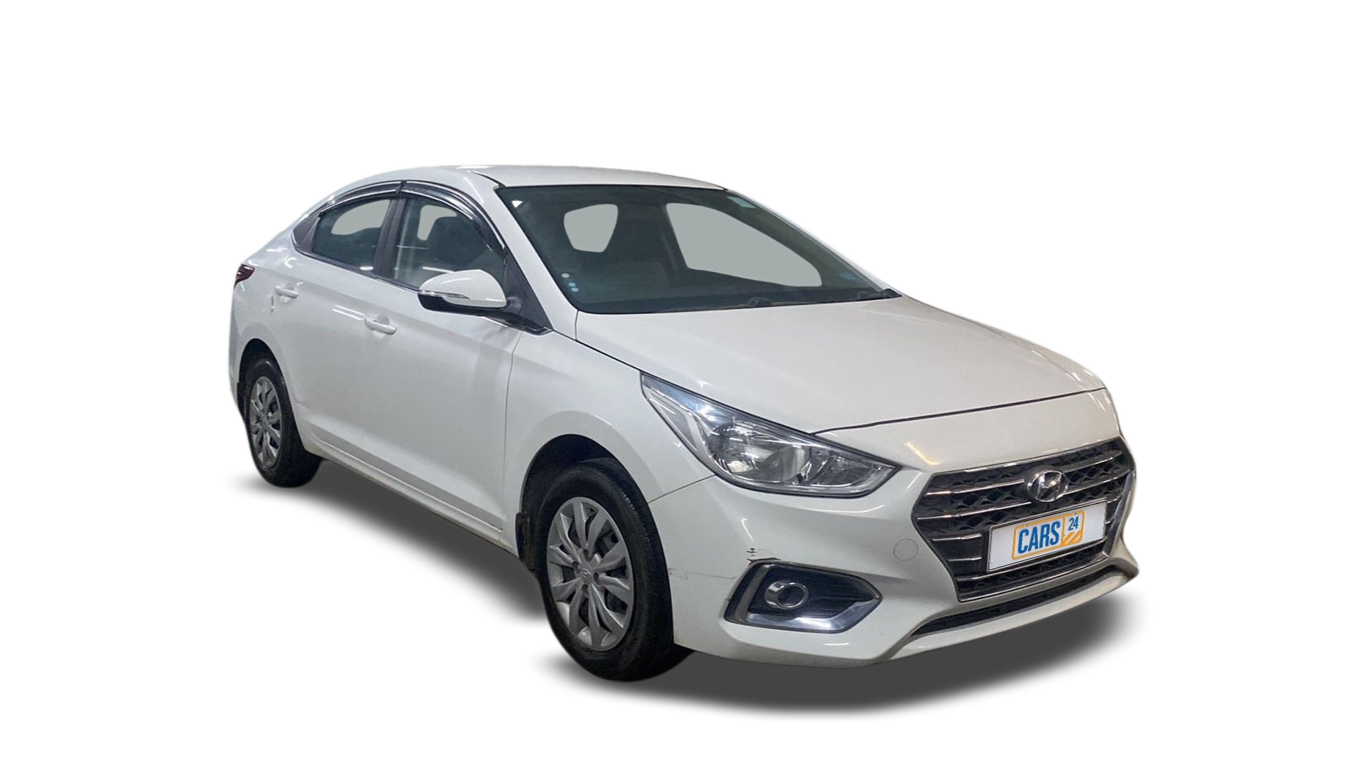 Hyundai Verna-img
