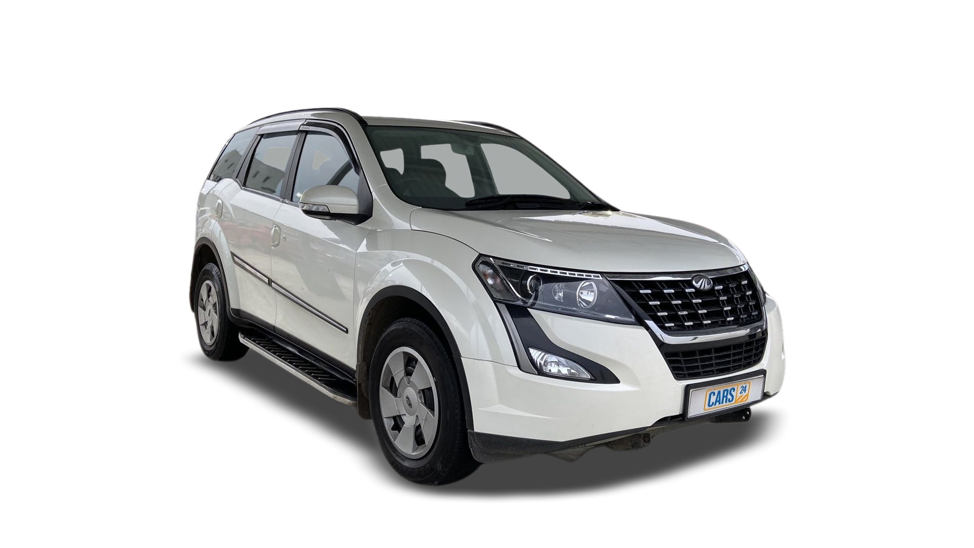Mahindra XUV500-img