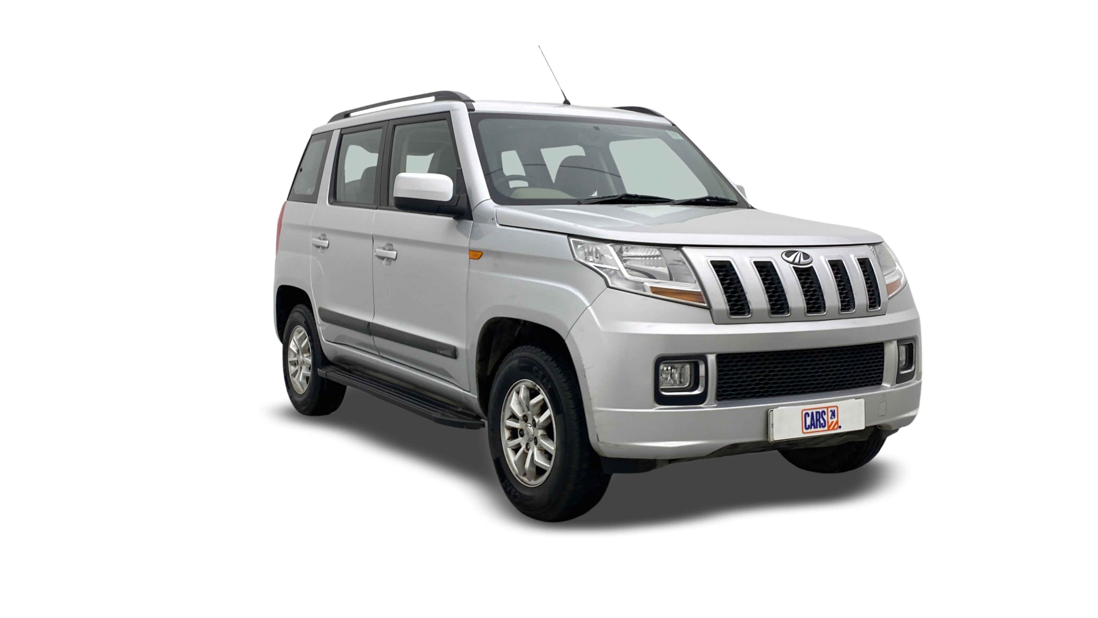 Mahindra TUV300-img
