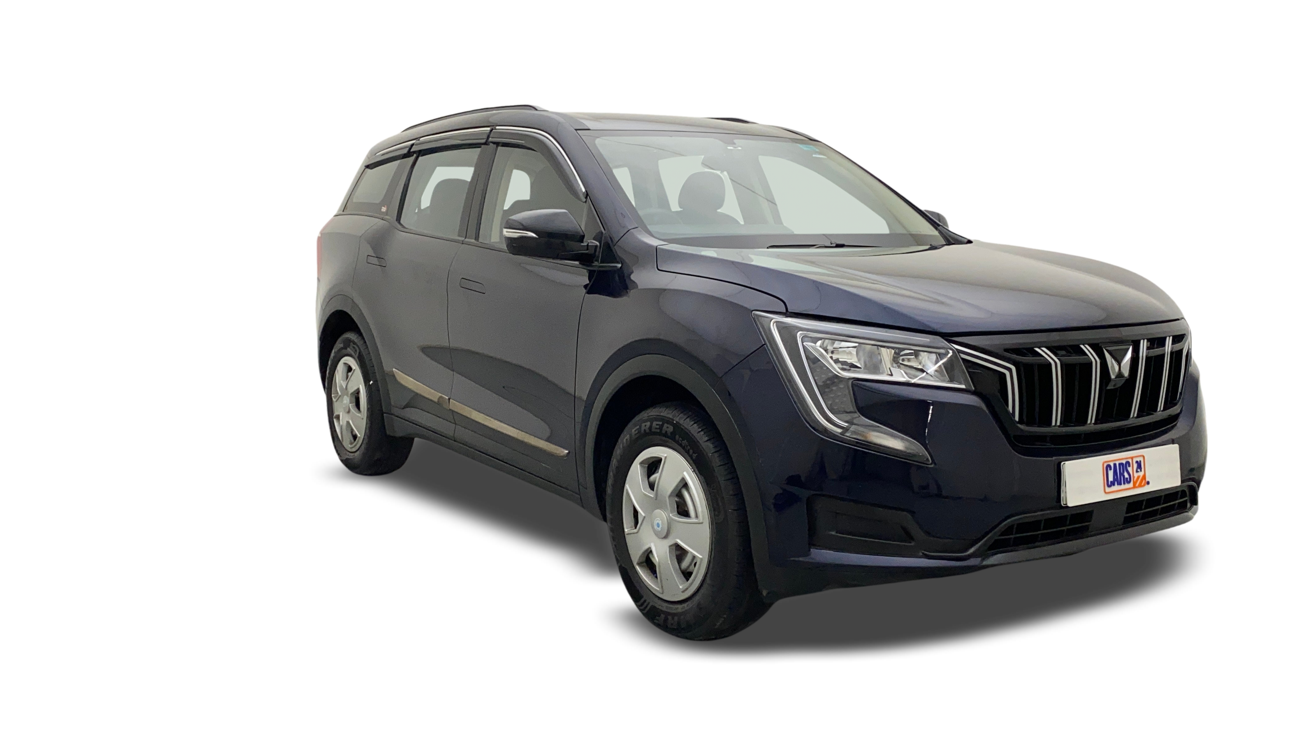 2022 Mahindra XUV700 - SUV - Petrol - Manual - ₹14.02 lakh