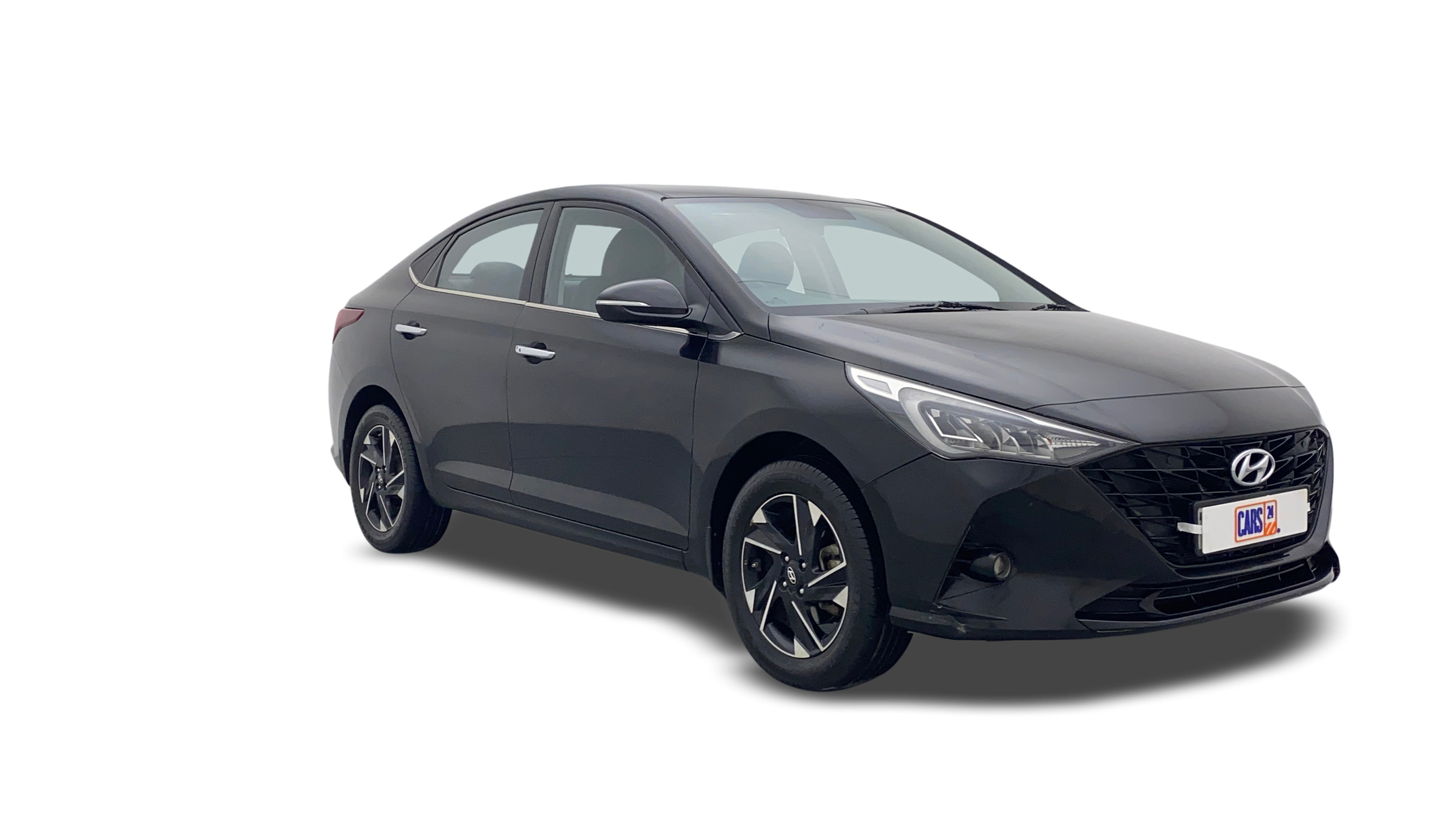 Hyundai Verna-img