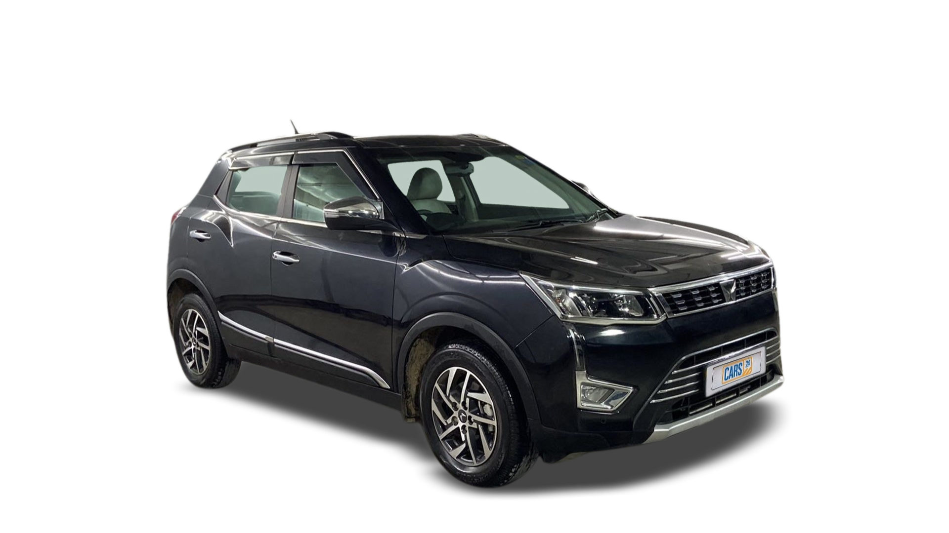 2023 Mahindra XUV300 - SUV - Petrol - Manual - ₹11.80 lakh