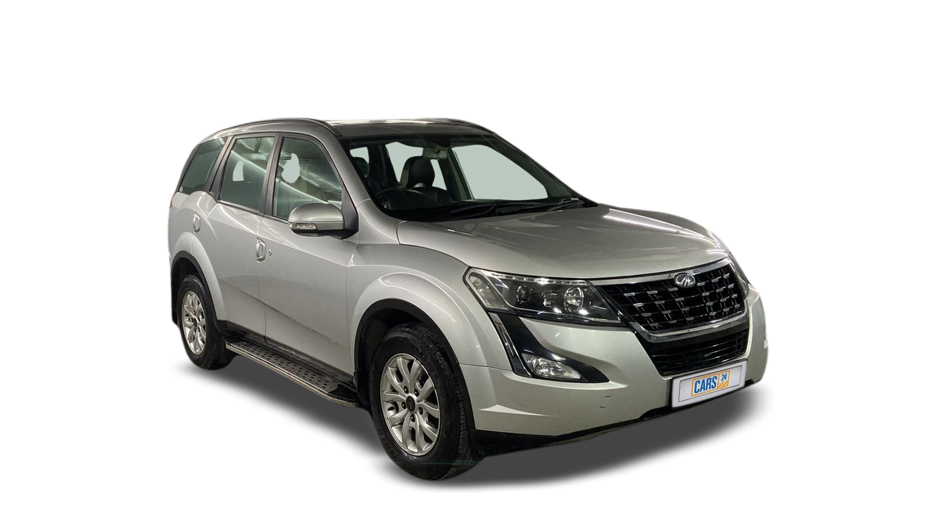 Mahindra XUV500-img