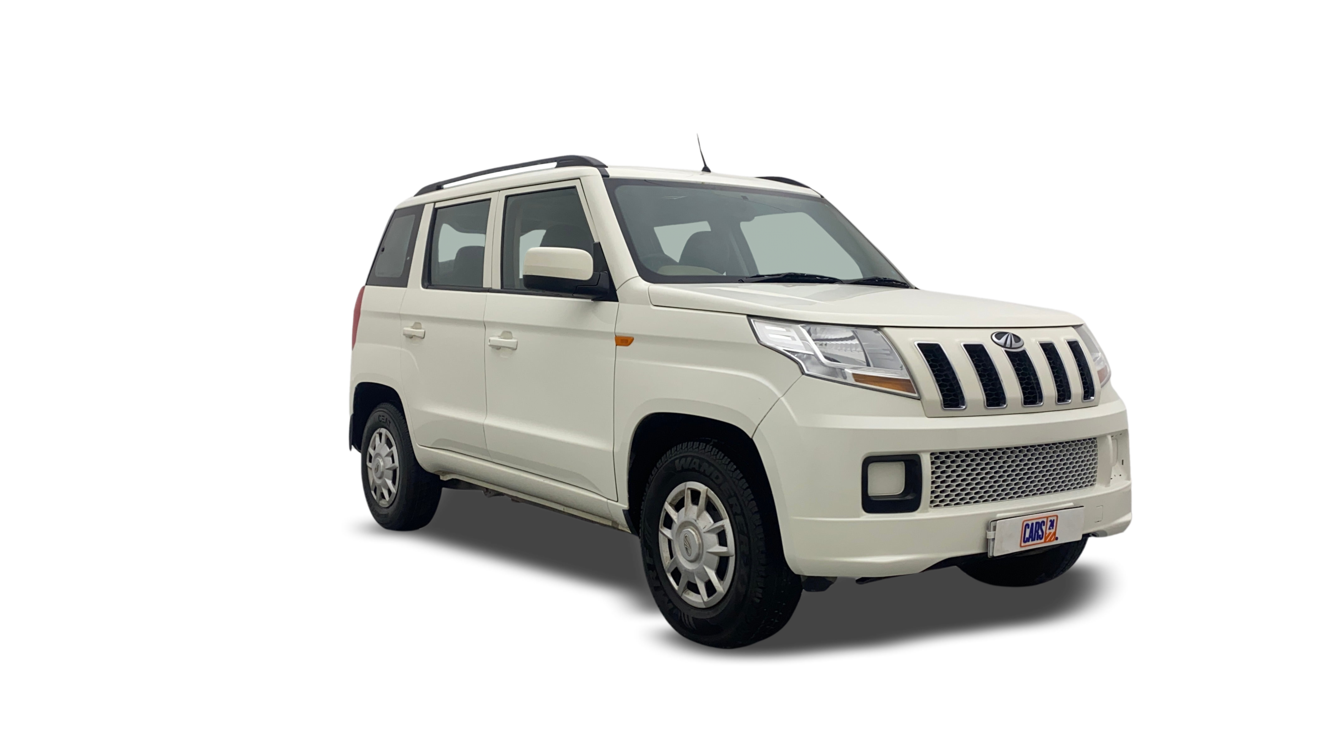 Mahindra TUV300-img