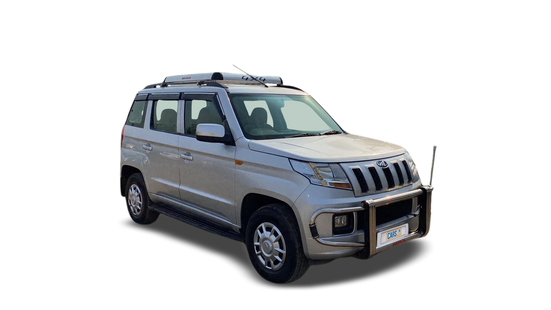 Mahindra TUV300-img