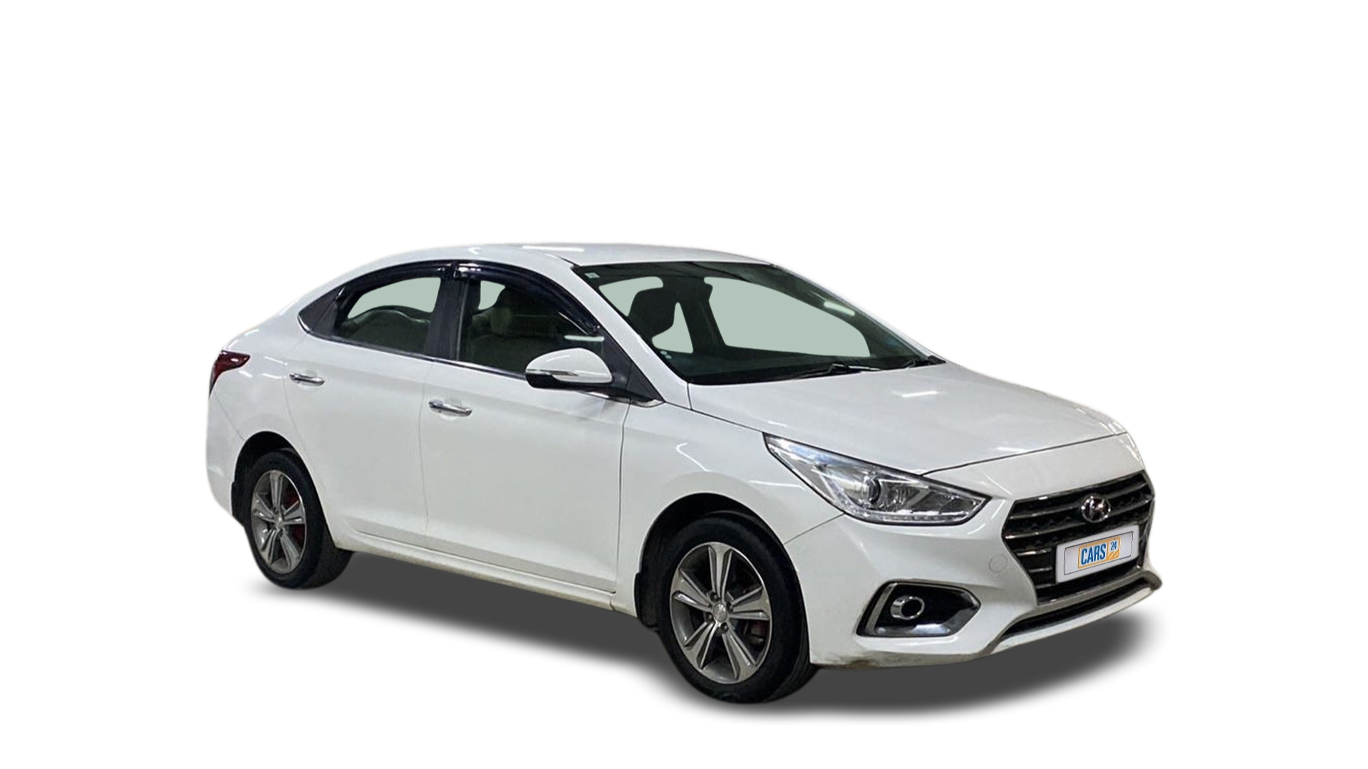 Hyundai Verna-img