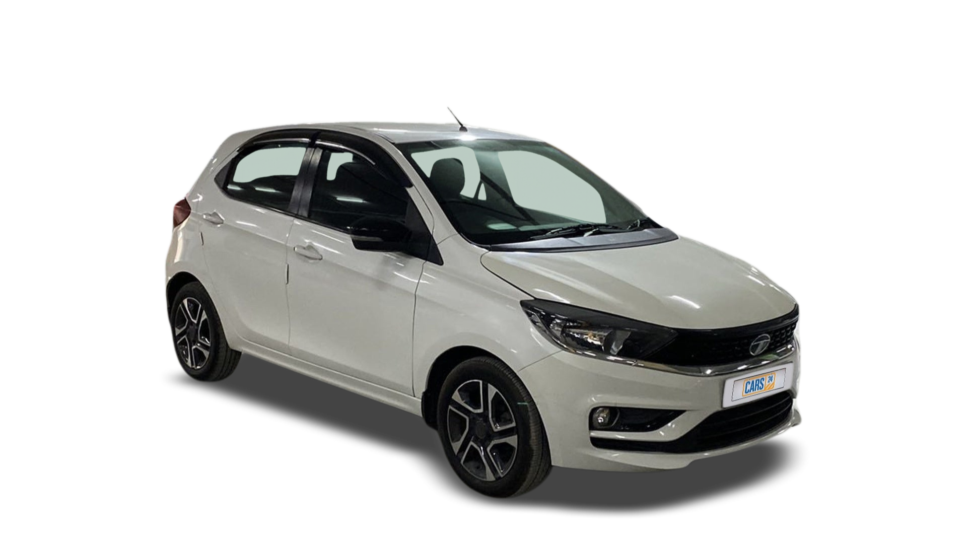 Tata Tiago-img