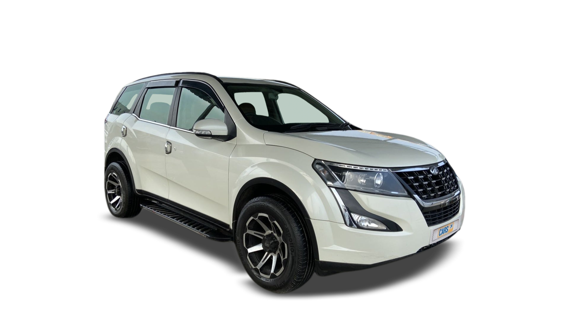 Mahindra XUV500-img