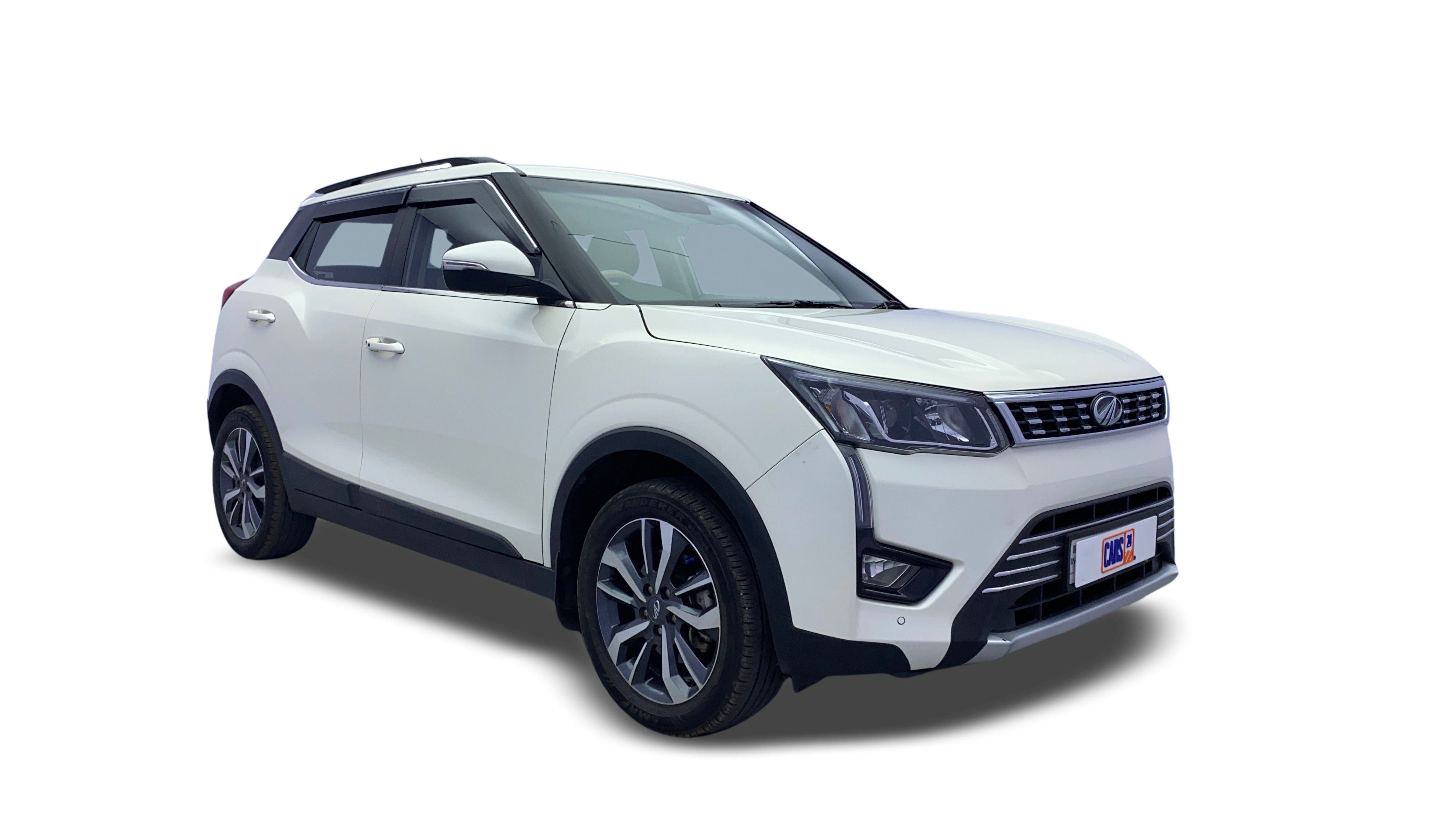 Mahindra XUV300-img