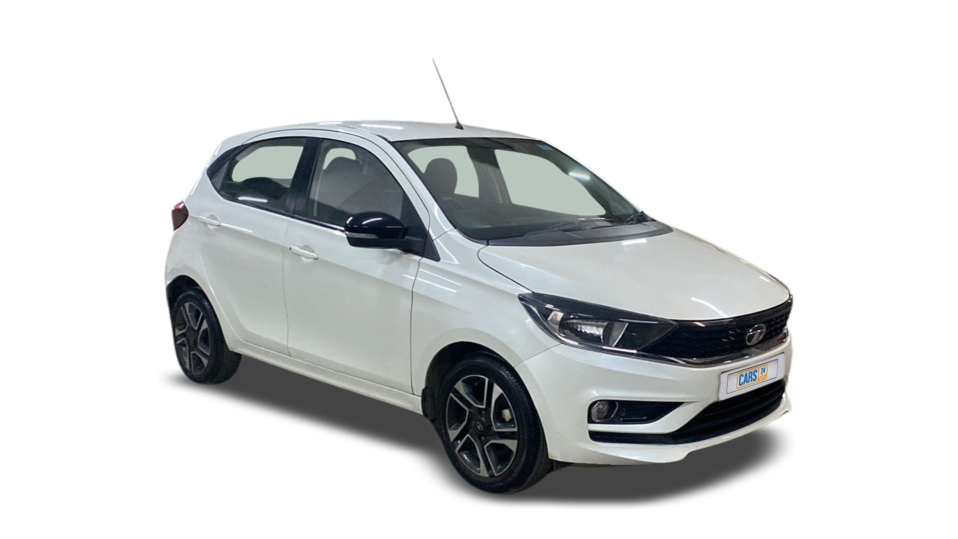 Tata Tiago-img