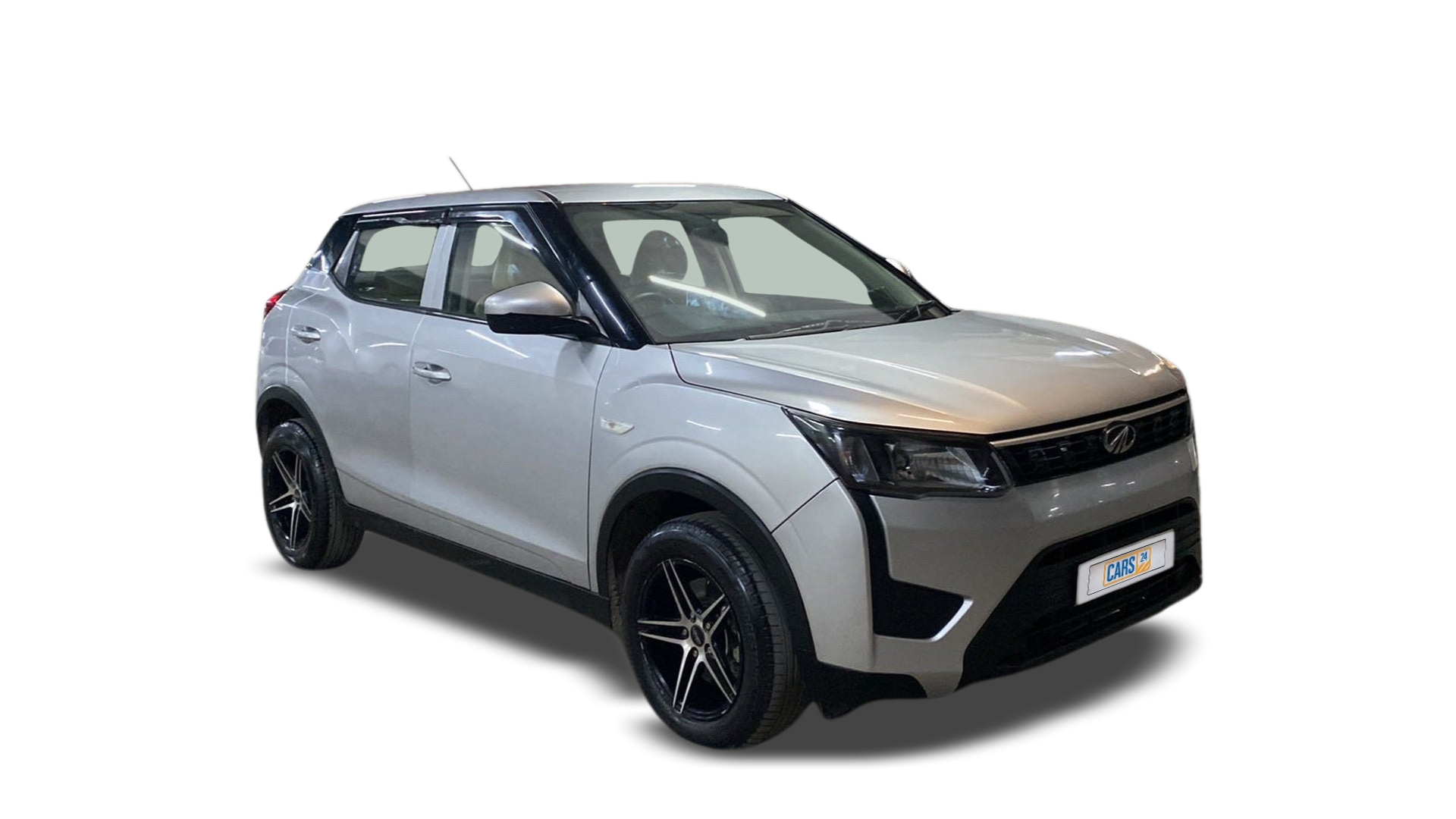2020 Mahindra XUV300 - SUV - Diesel - Manual - ₹7.65 lakh