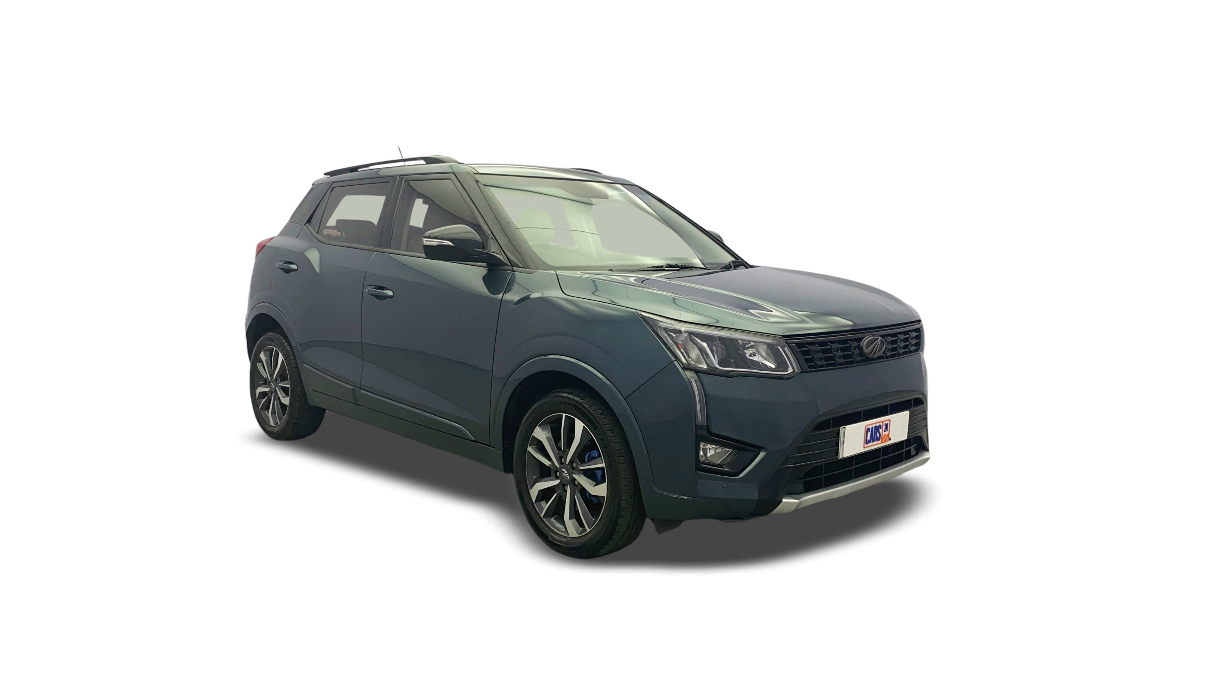 Mahindra XUV300-img
