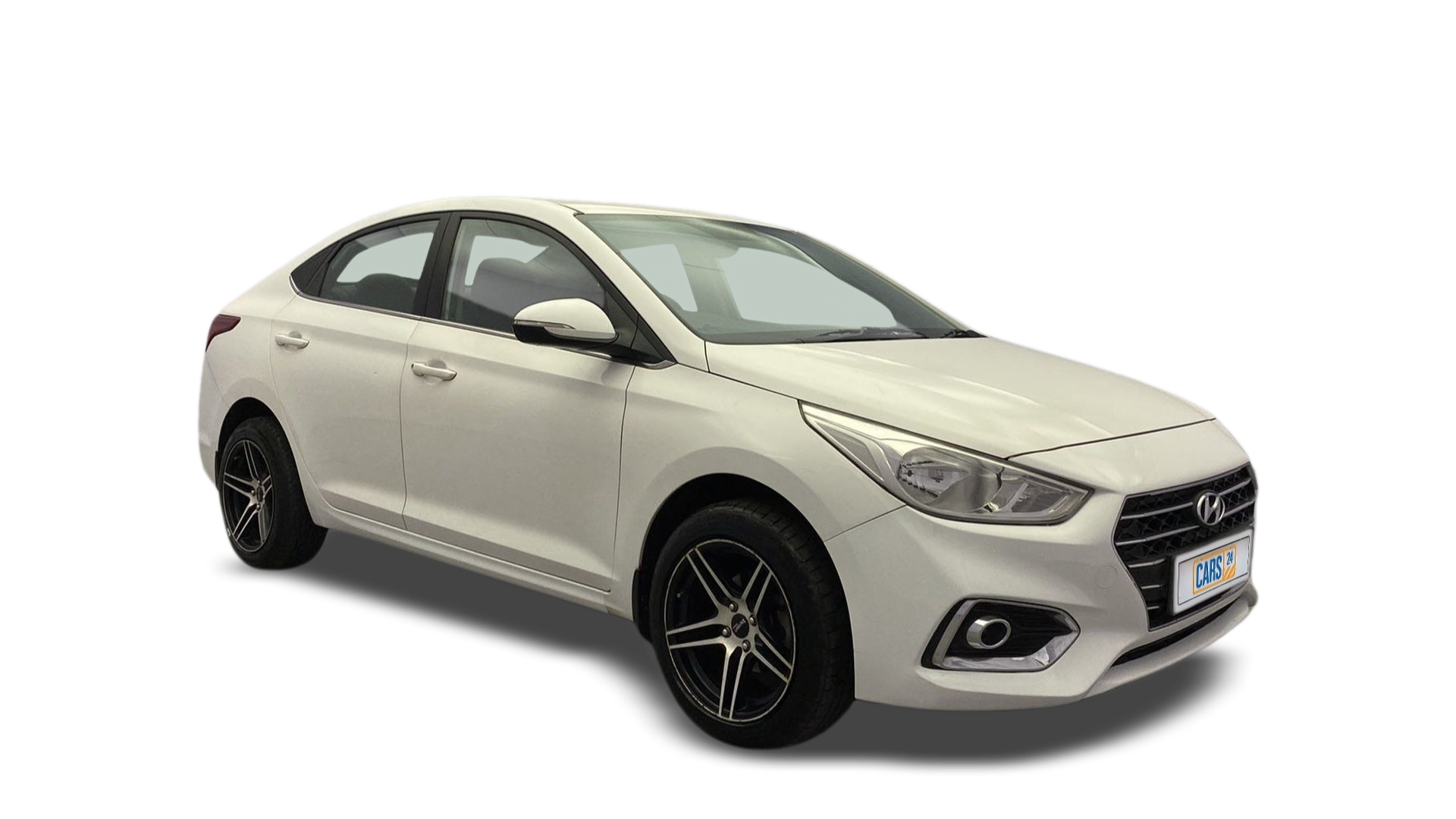 Hyundai Verna-img