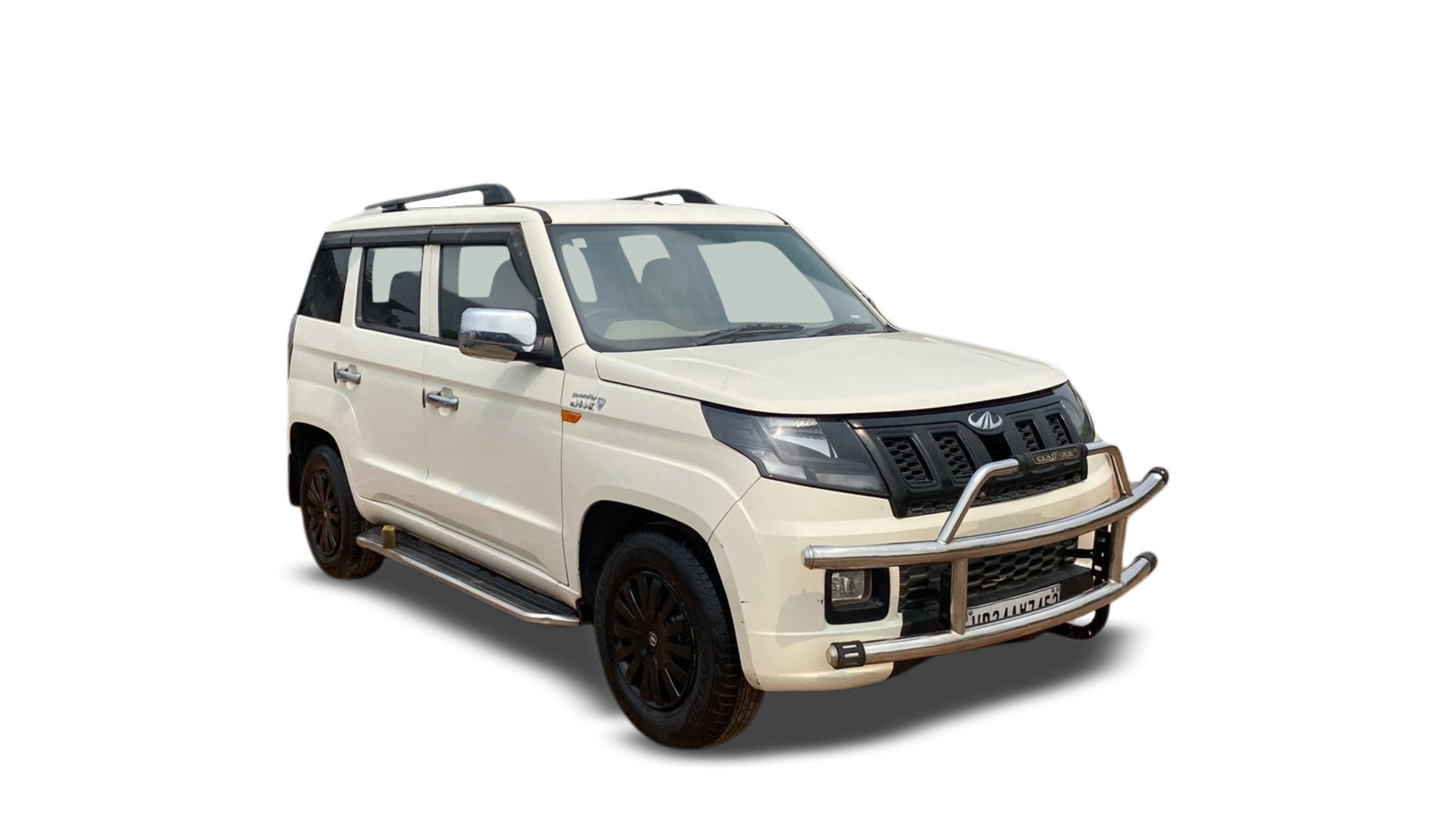 Mahindra TUV300-img