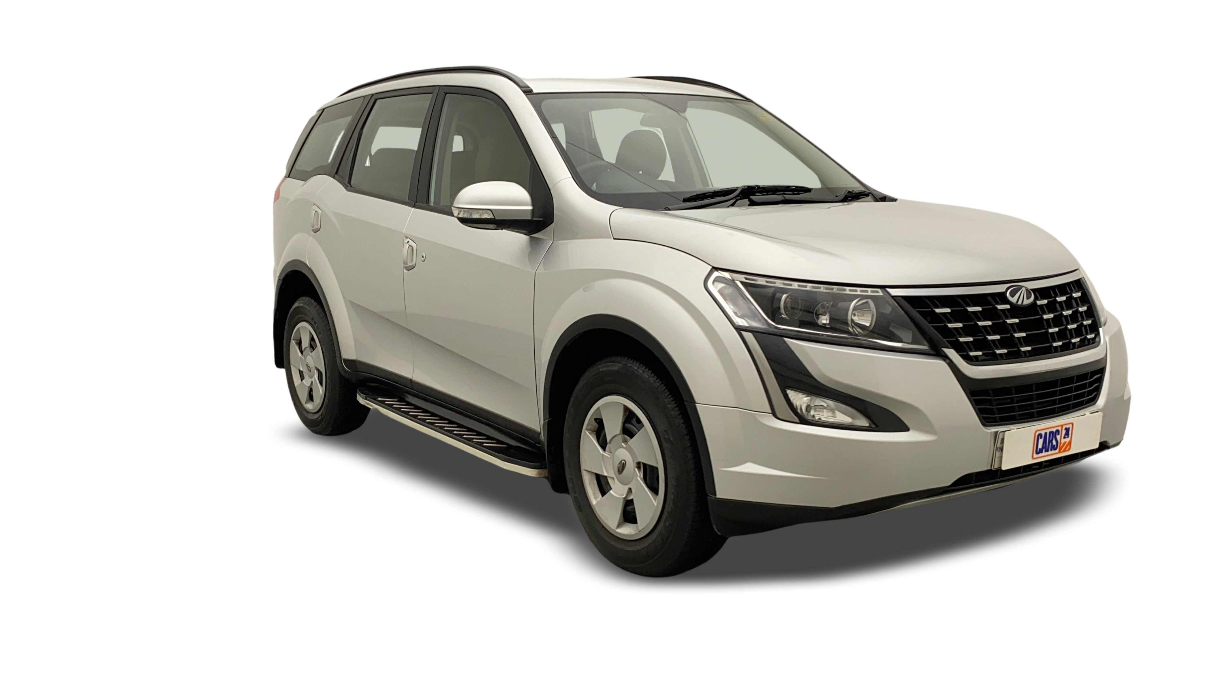 Mahindra XUV500-img