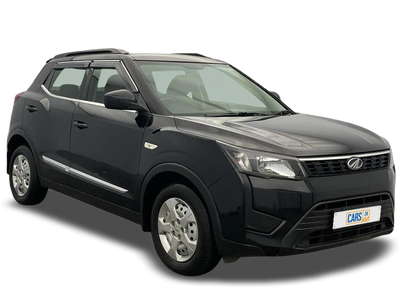 Mahindra XUV300-img