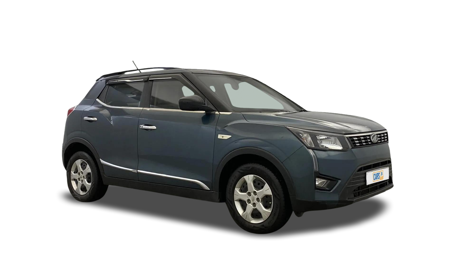 Mahindra XUV300-img