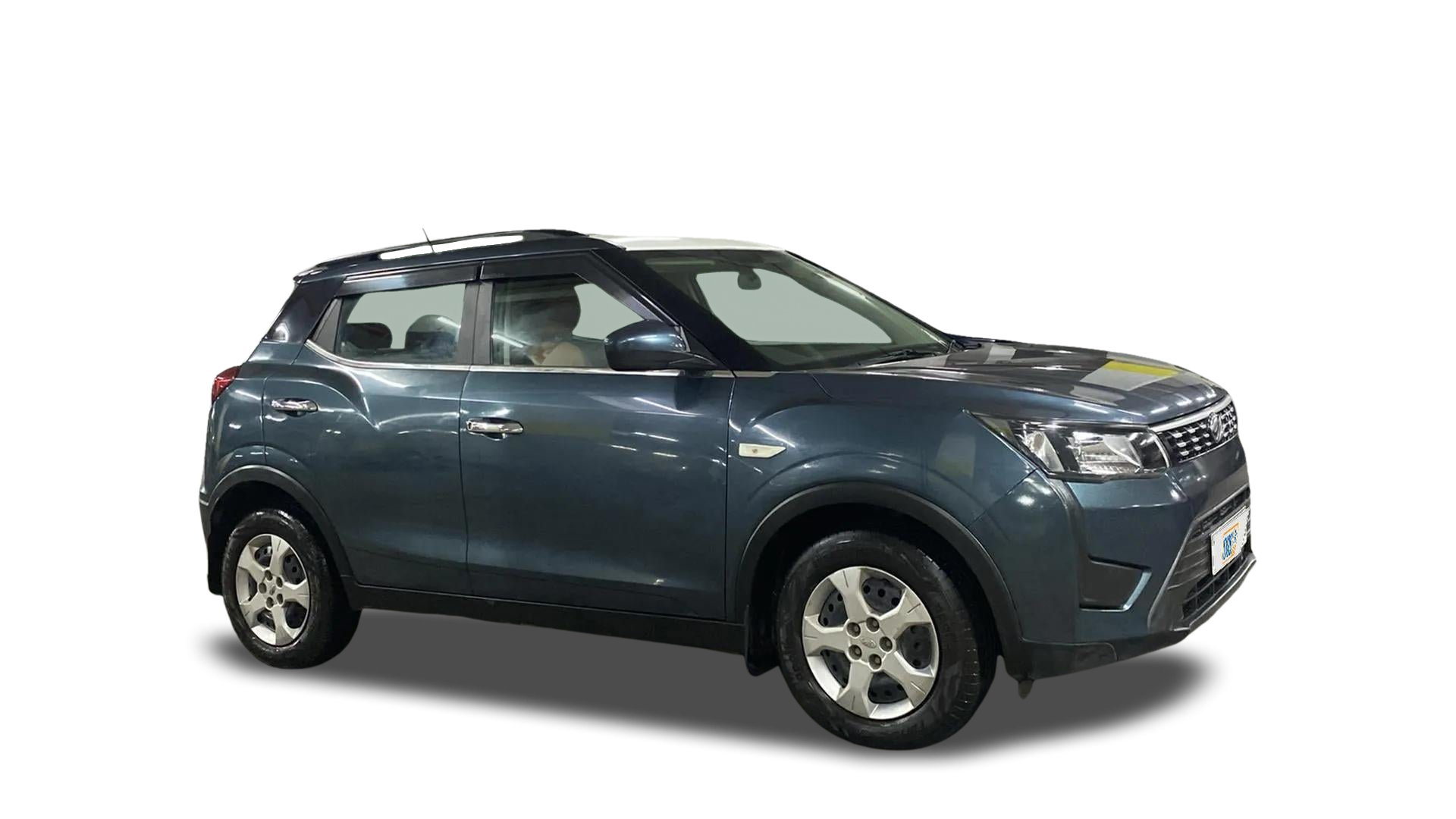 2021 Mahindra XUV300 - SUV - Petrol - Manual - ₹7.17 lakh