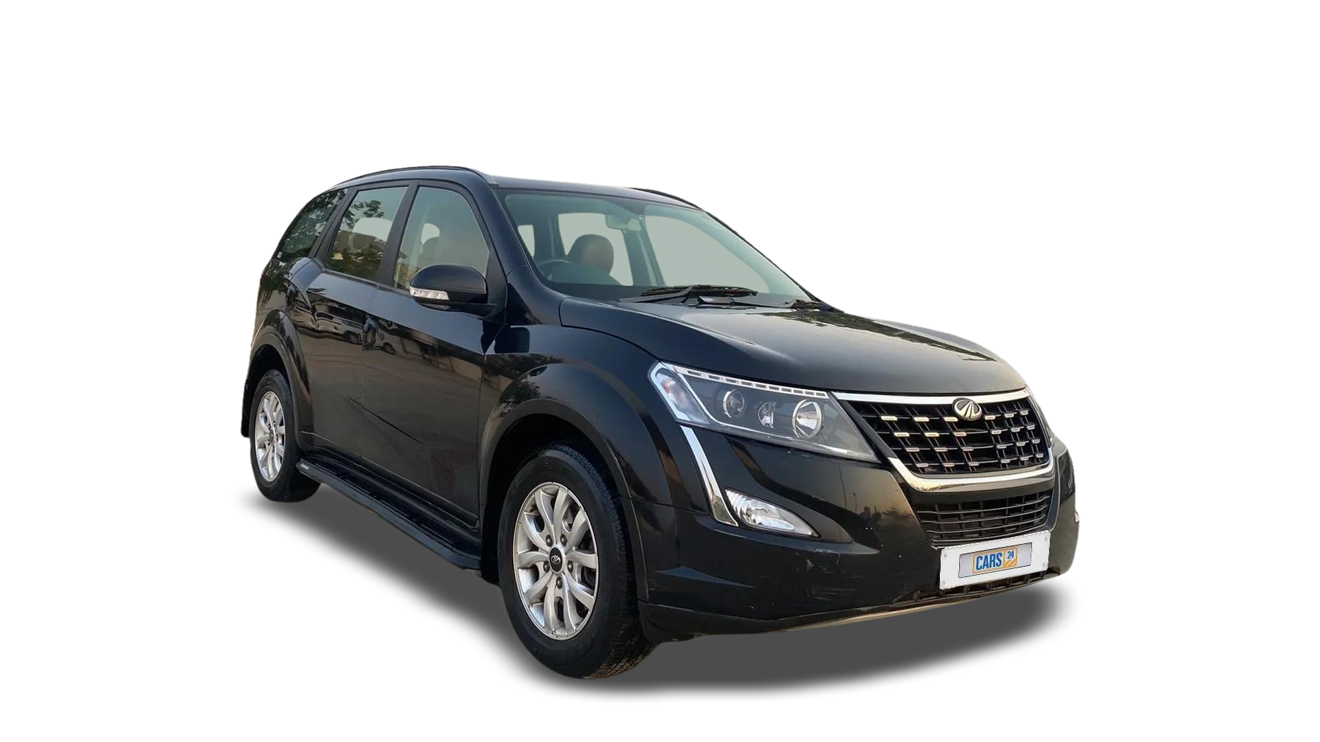 Mahindra XUV500-img