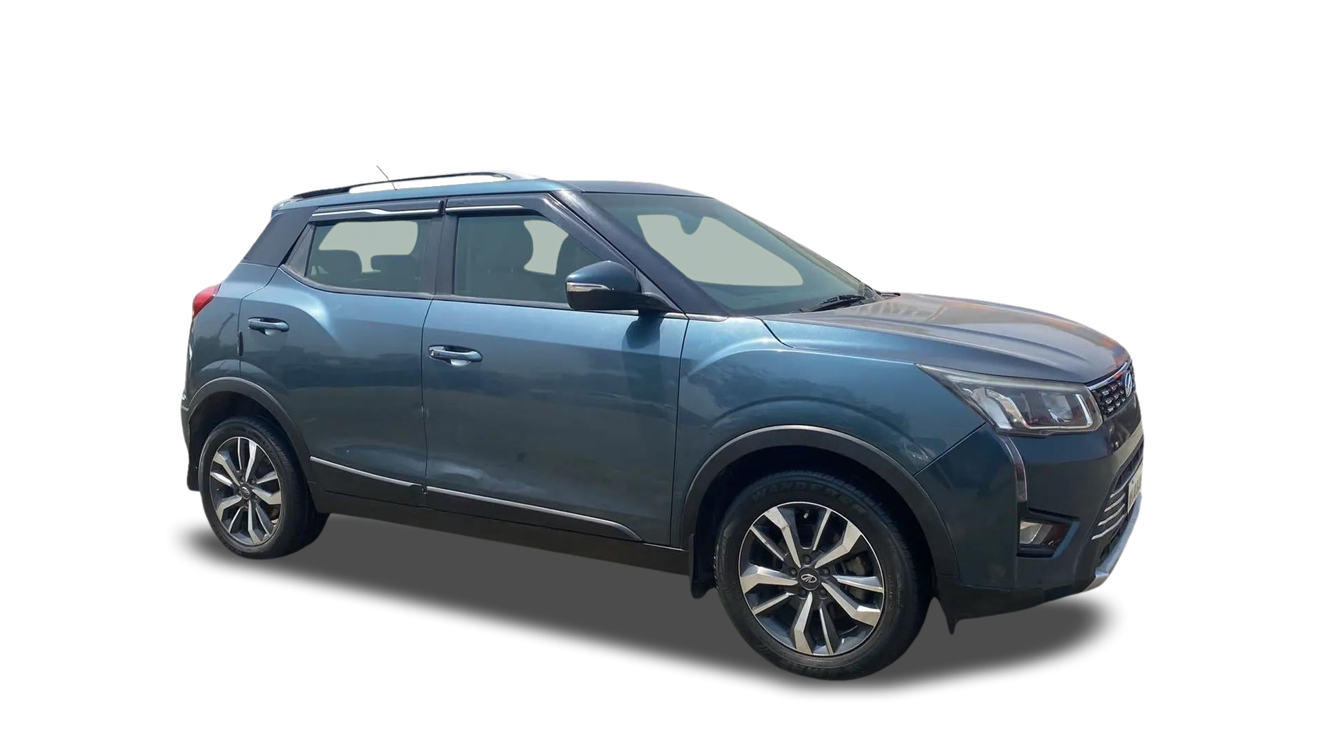 2019 Mahindra XUV300 - SUV - Petrol - Manual - ₹6.12 lakh