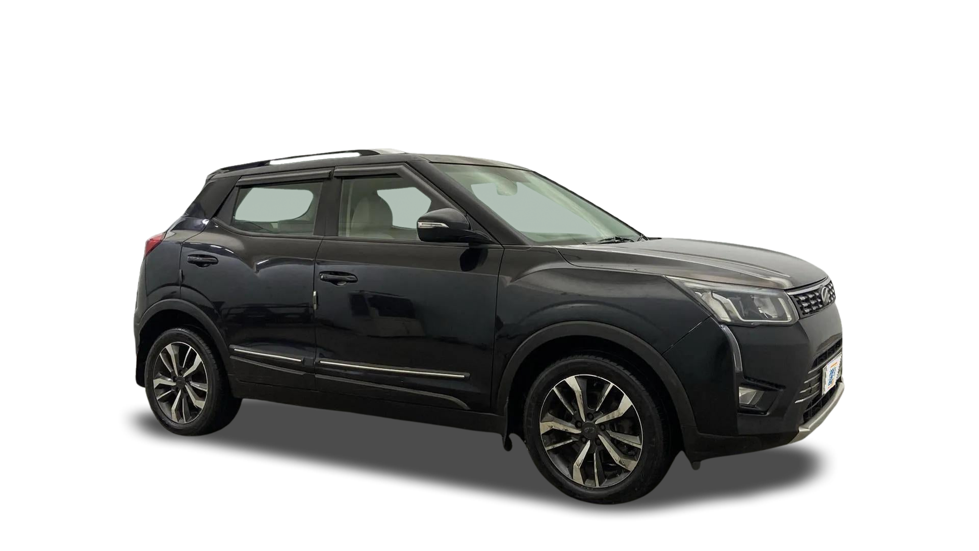2019 Mahindra XUV300 - SUV - Petrol - Manual - ₹6.00 lakh
