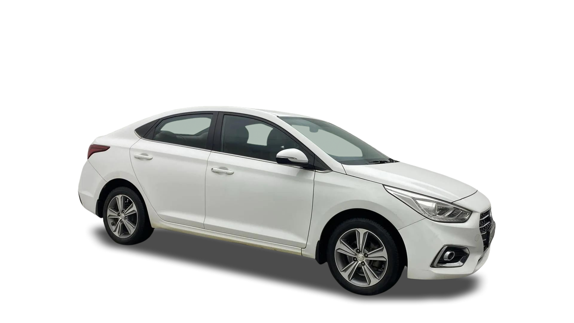 Hyundai Verna-img