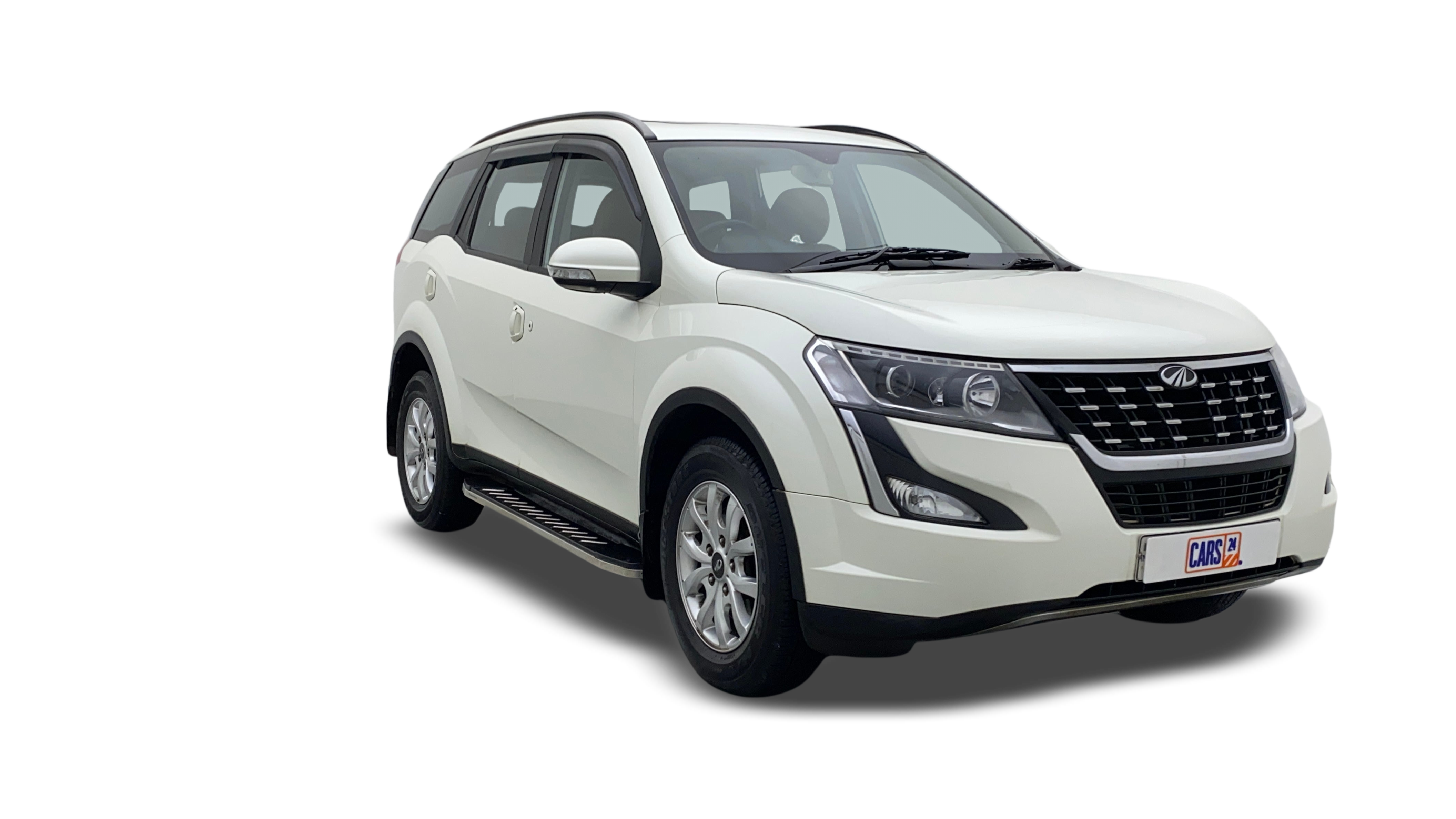 Mahindra XUV500-img