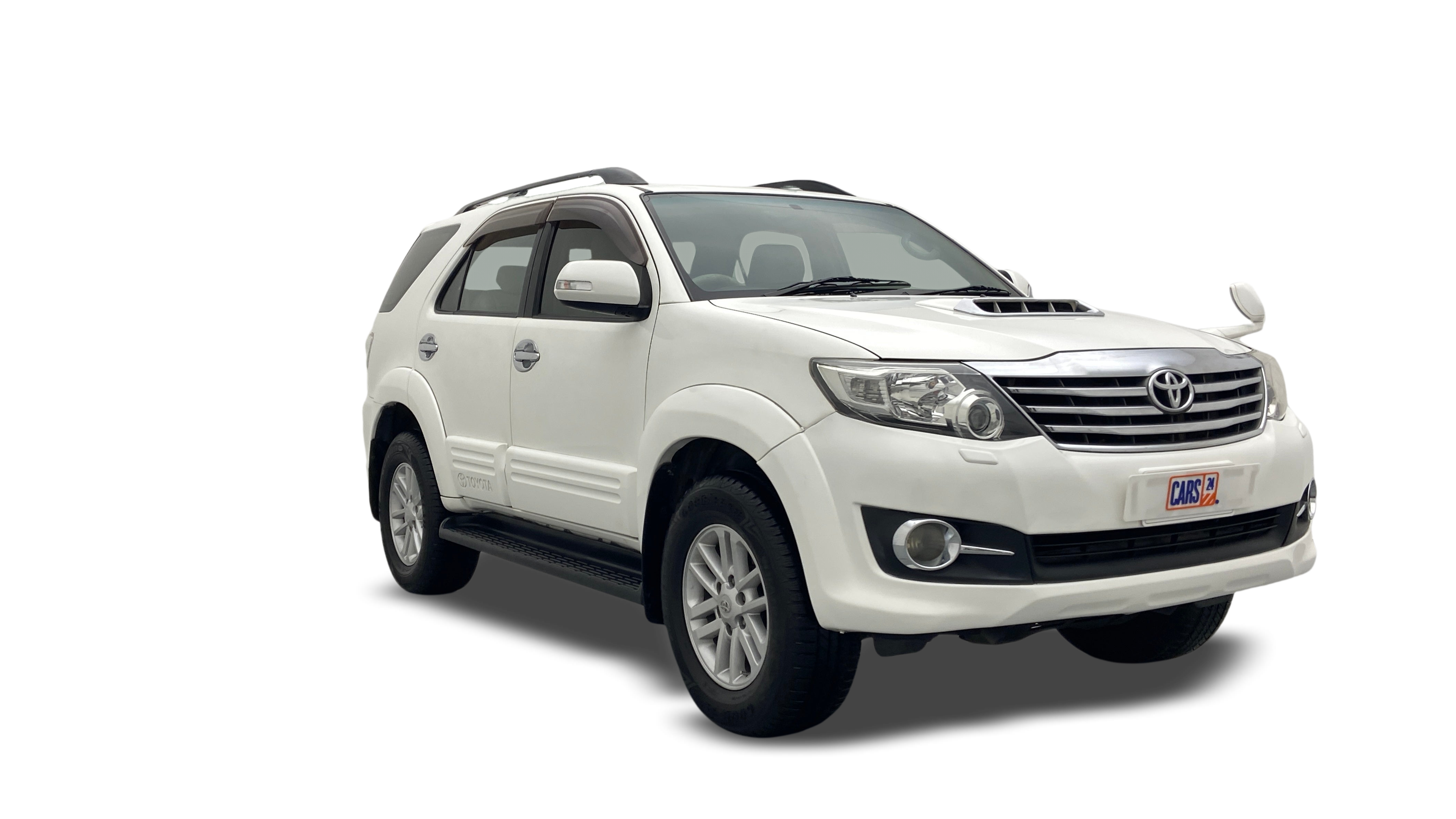 Toyota Fortuner-img