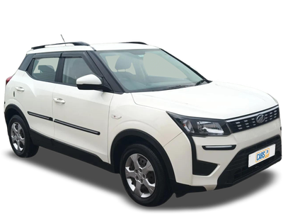 Mahindra XUV300-img