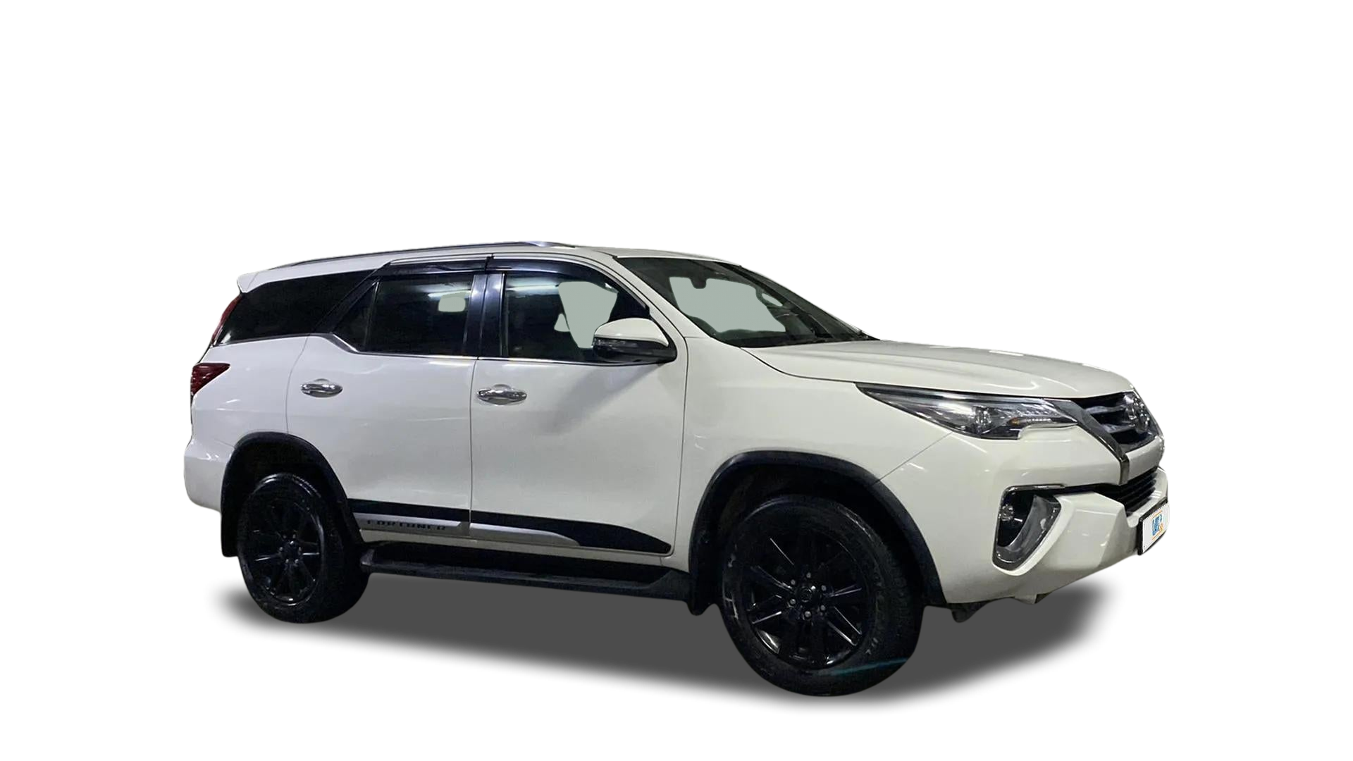 Toyota Fortuner-img