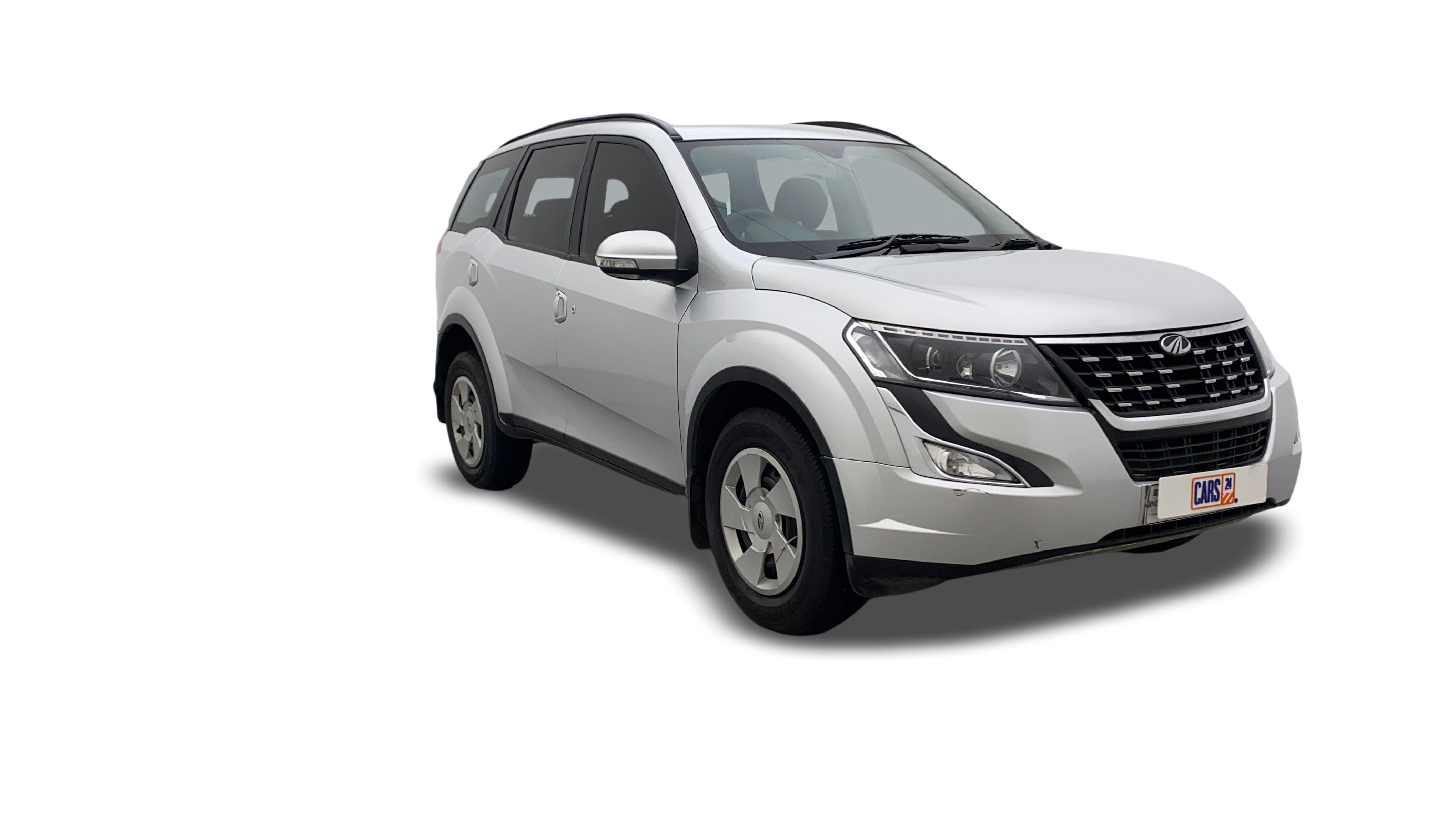 Mahindra XUV500-img