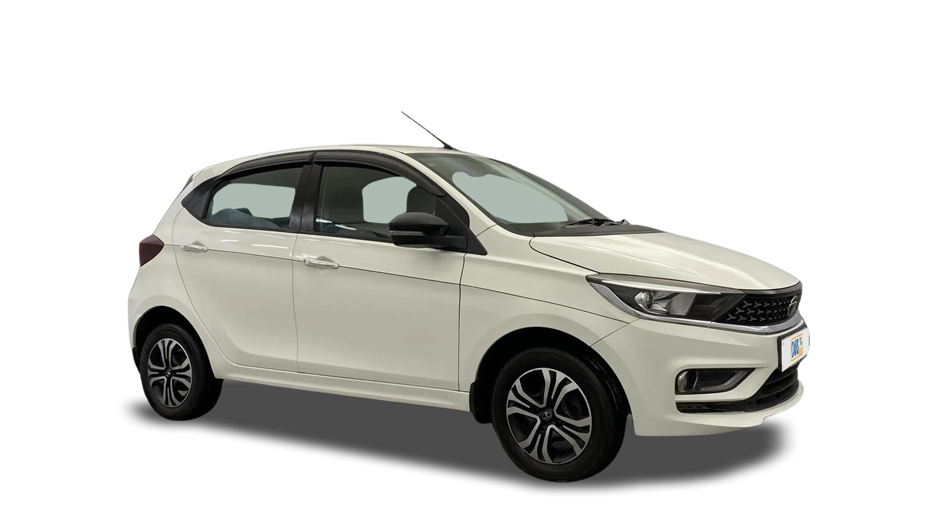 Tata Tiago-img
