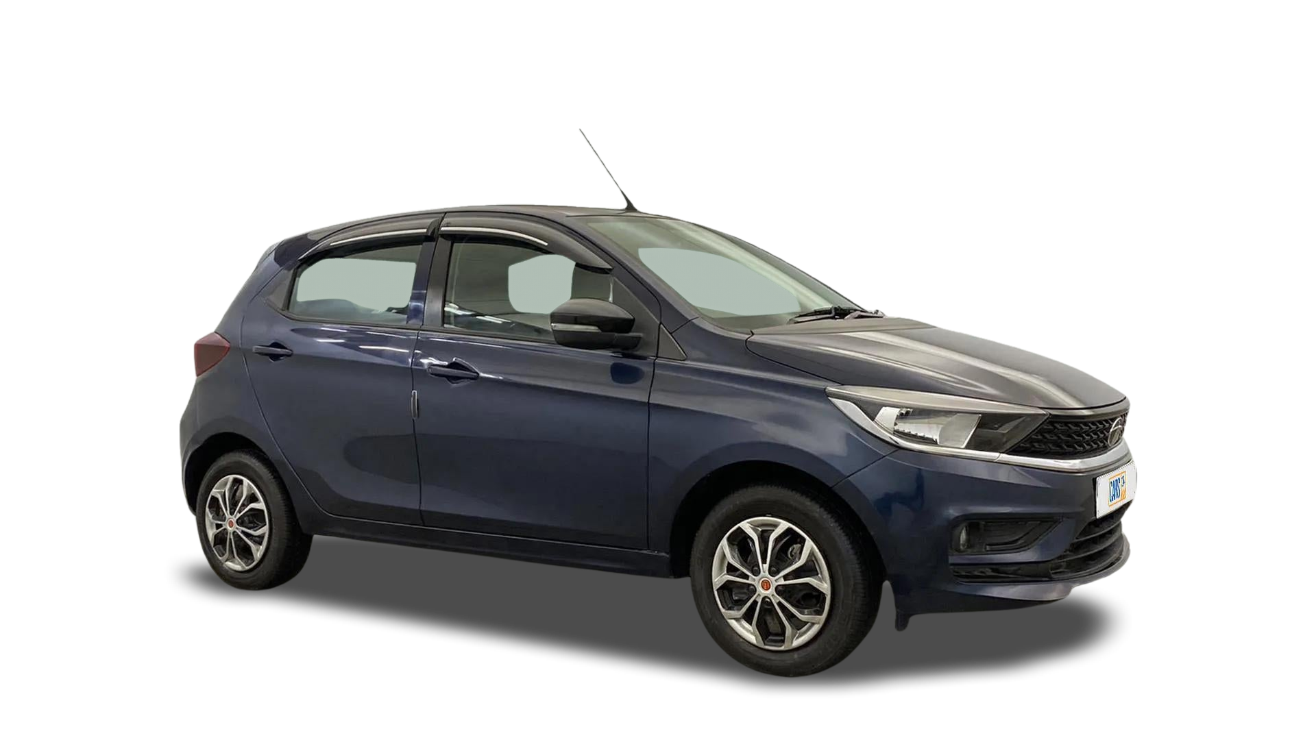 Tata Tiago-img