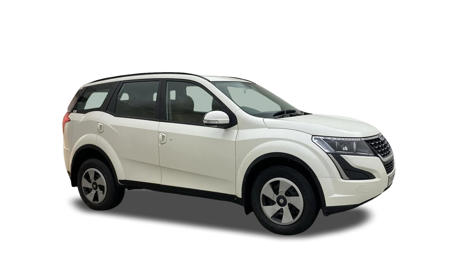 Mahindra XUV500-img