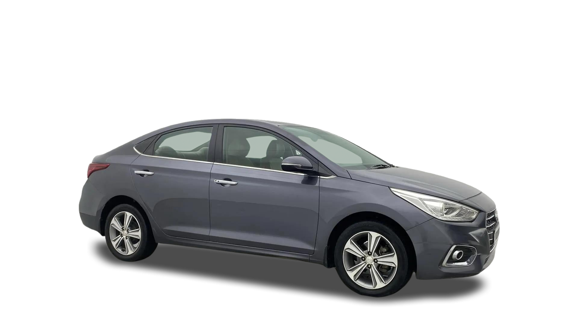 Hyundai Verna-img