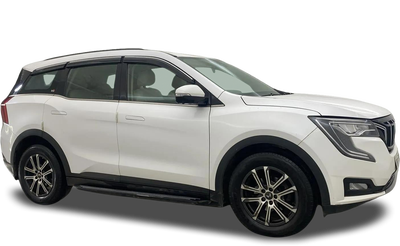 Mahindra XUV700-img