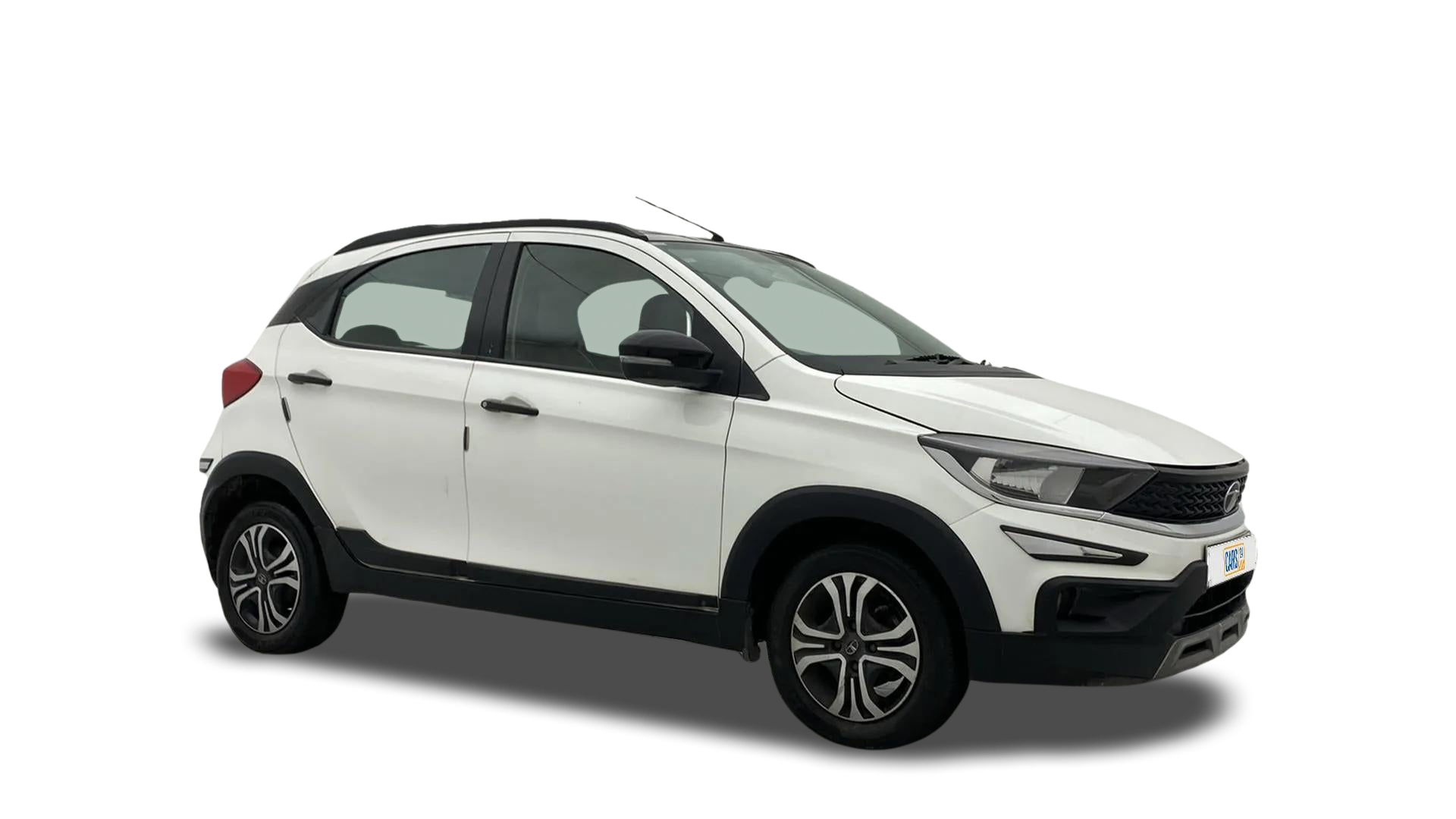 Tata TIAGO NRG-img