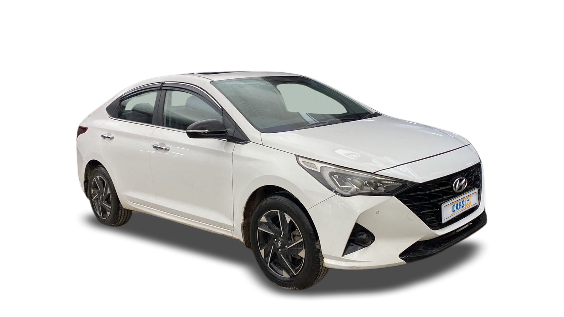 Hyundai Verna-img
