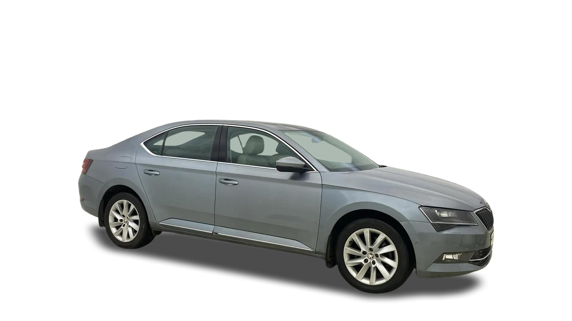 Skoda Superb-img