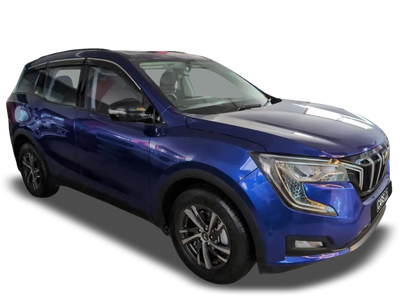Mahindra XUV700-img