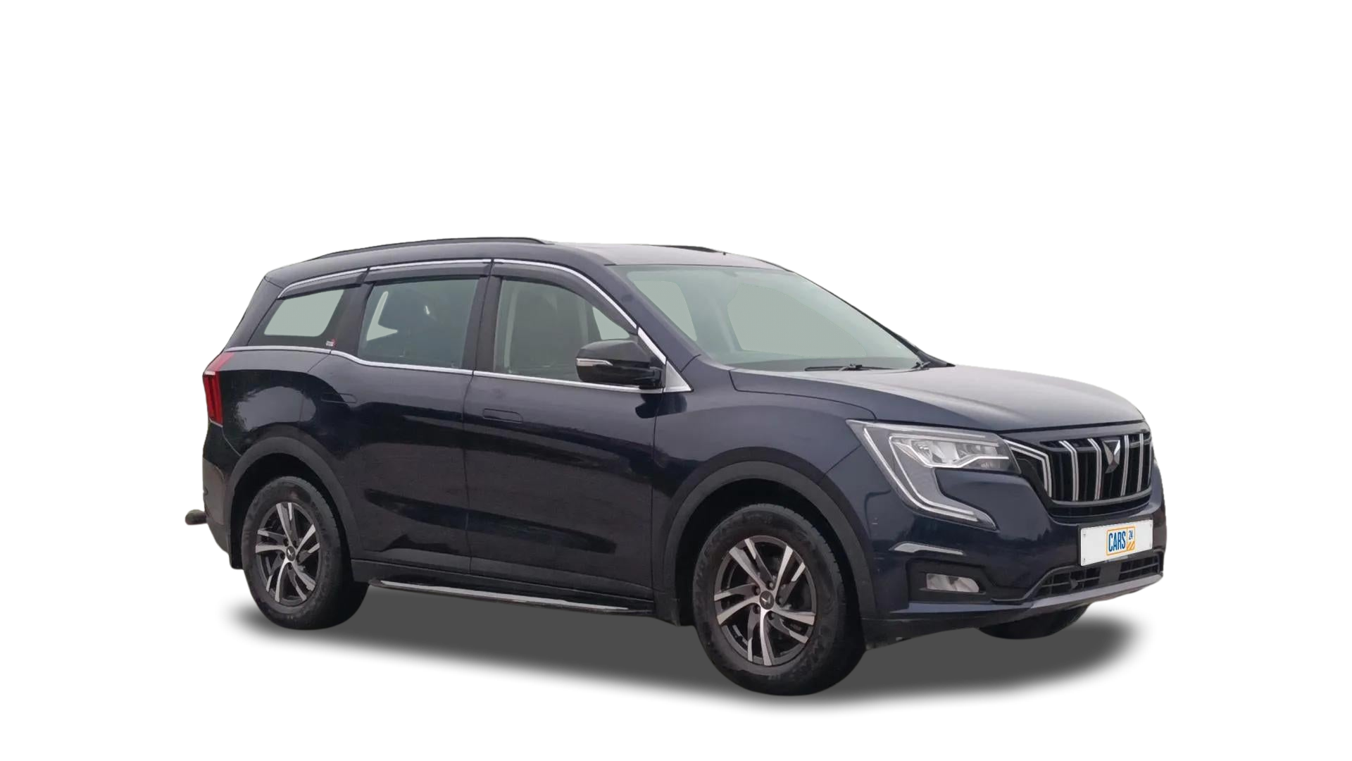 2022 Mahindra XUV700 - SUV - Petrol - Manual - ₹13.85 lakh