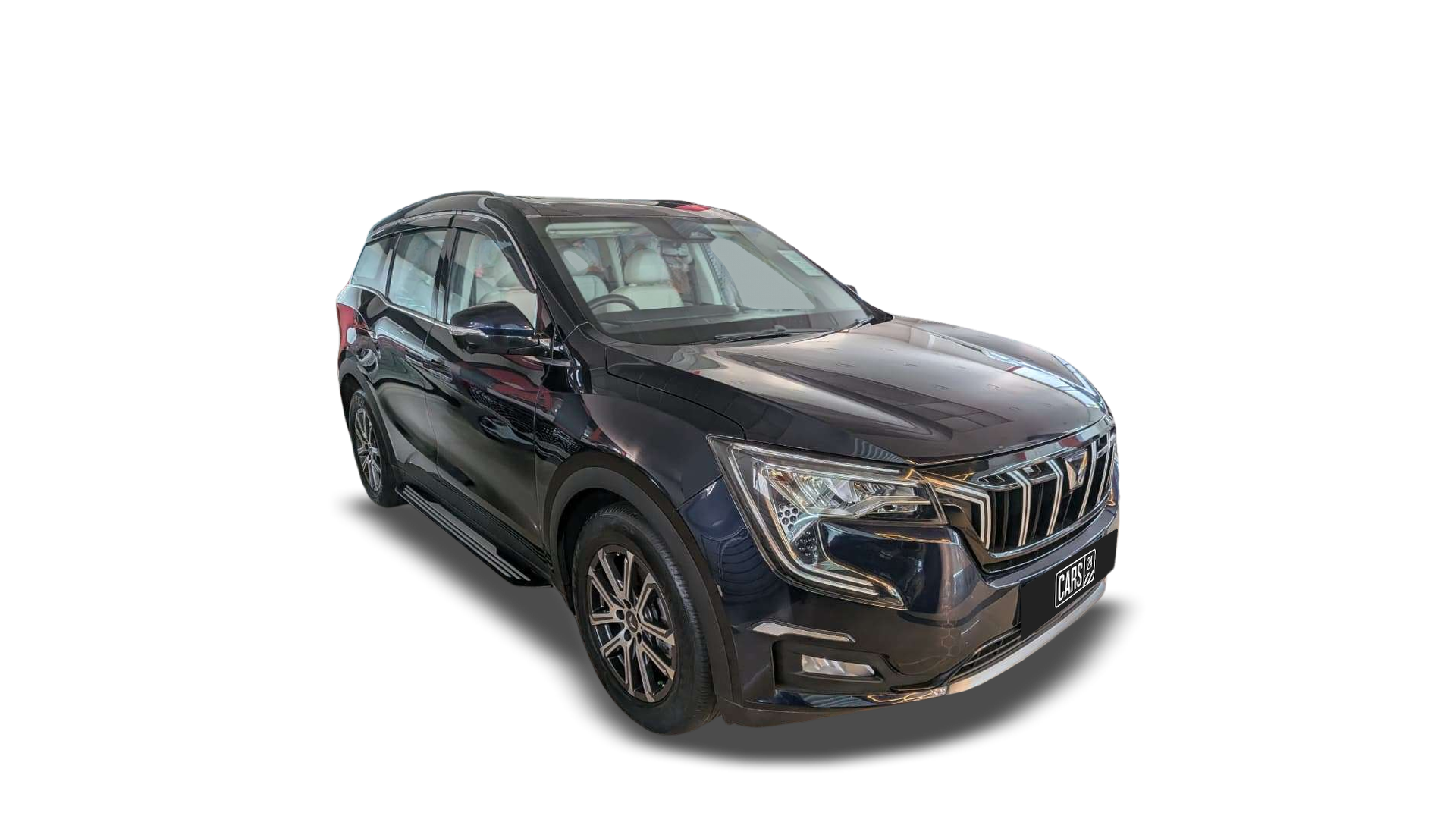 Mahindra XUV700-img