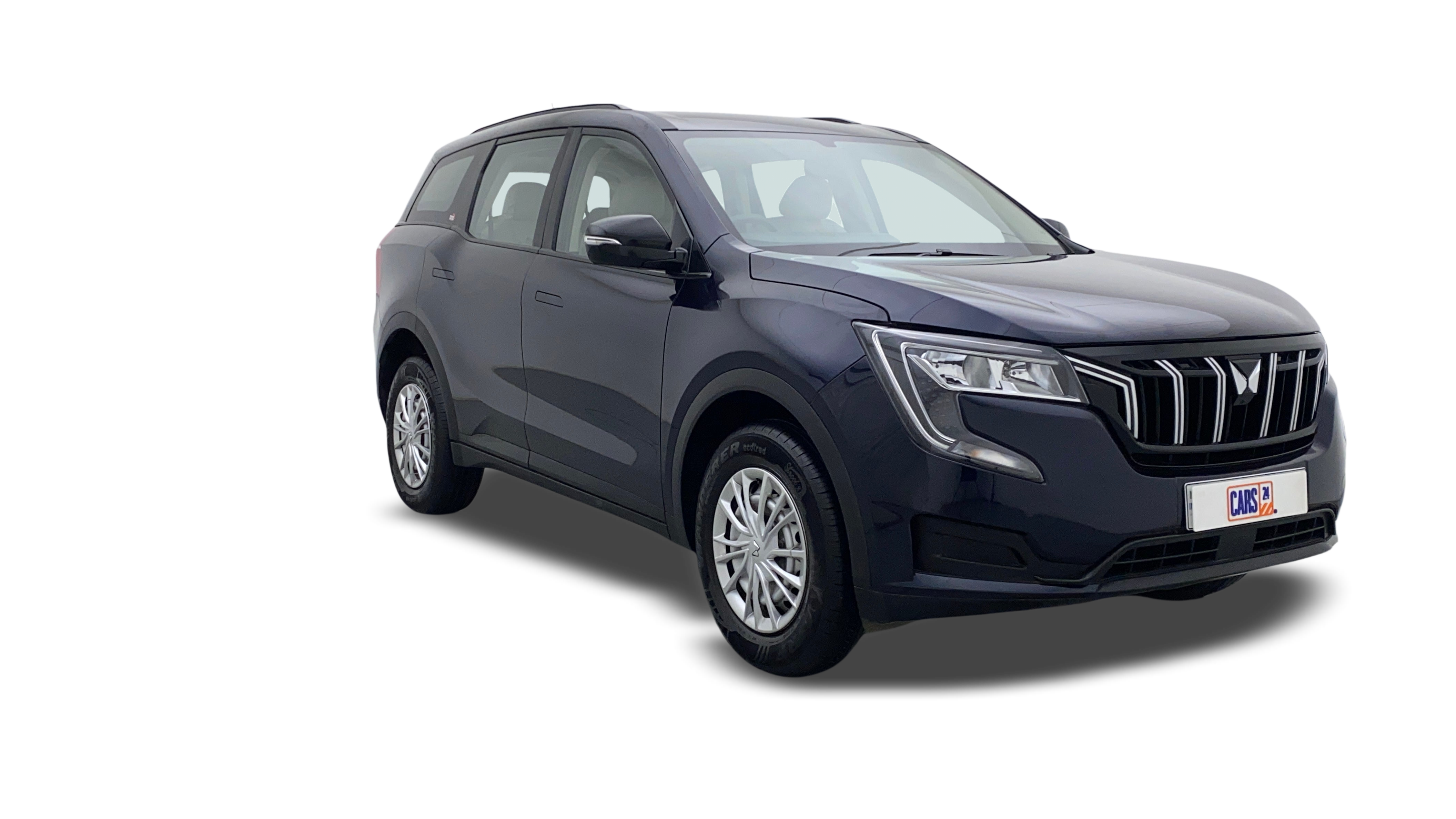 2022 Mahindra XUV700 - SUV - Petrol - Manual - ₹13.85 lakh