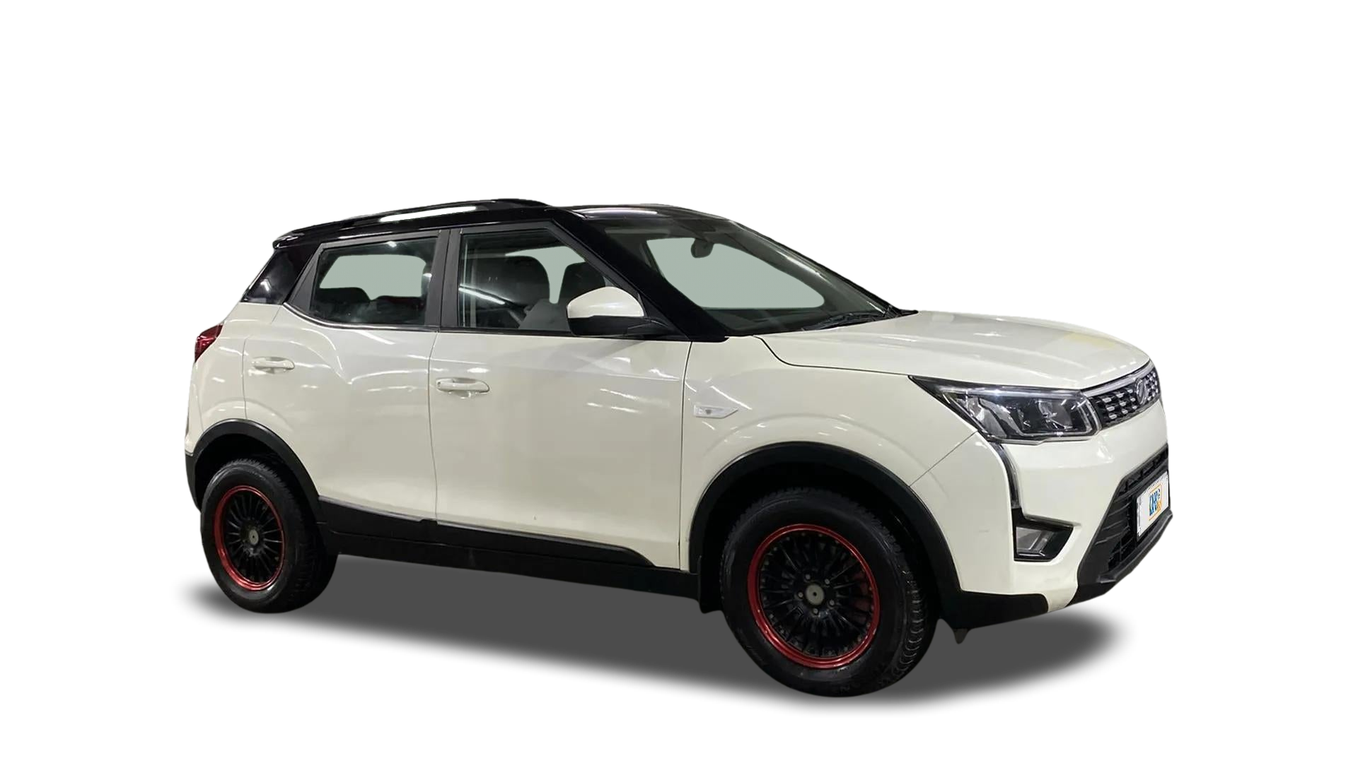 2020 Mahindra XUV300 - SUV - Diesel - Manual - ₹7.40 lakh