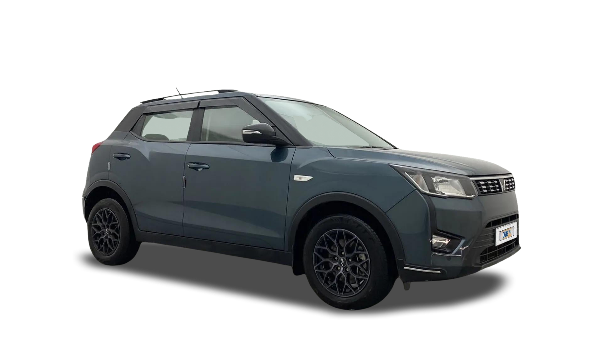 Mahindra XUV300-img