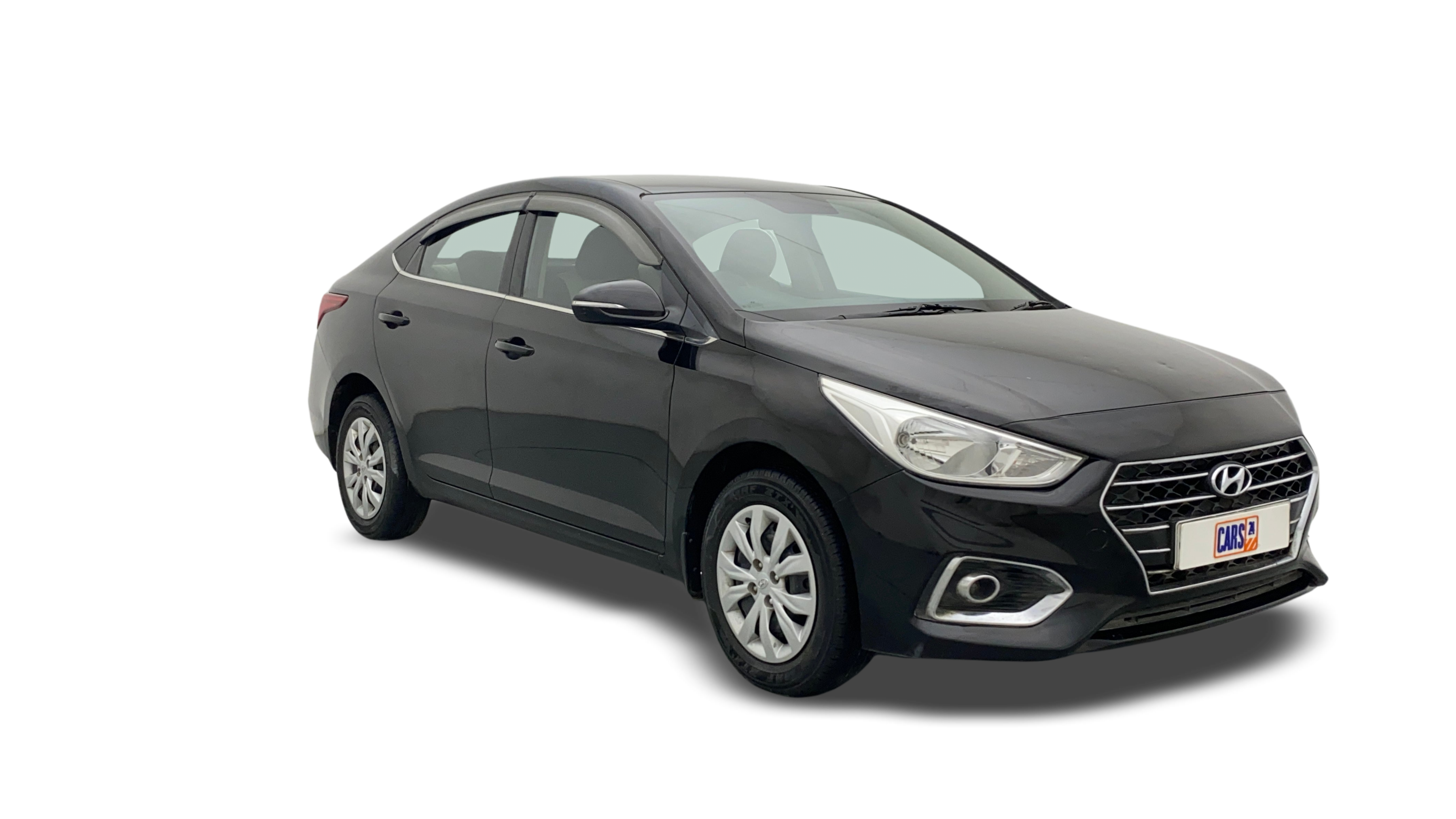 Hyundai Verna-img