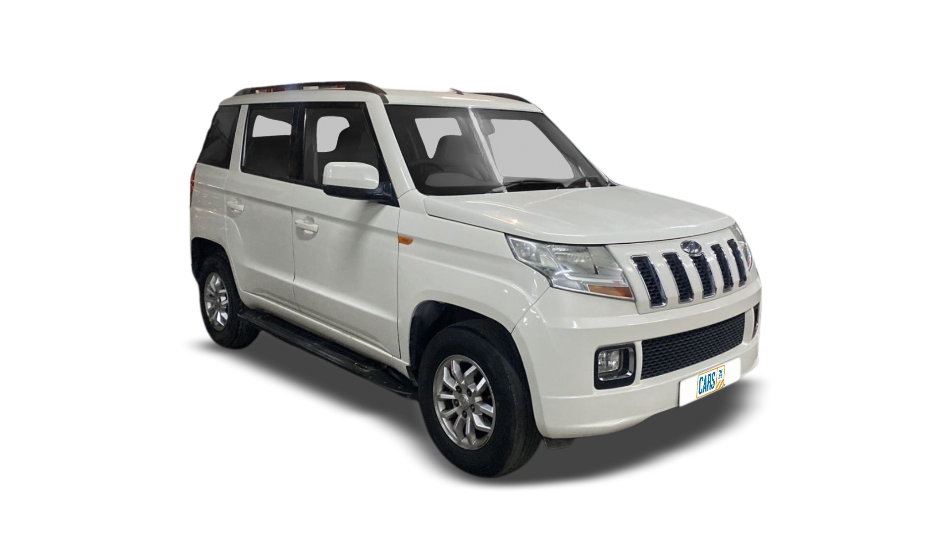Mahindra TUV300-img