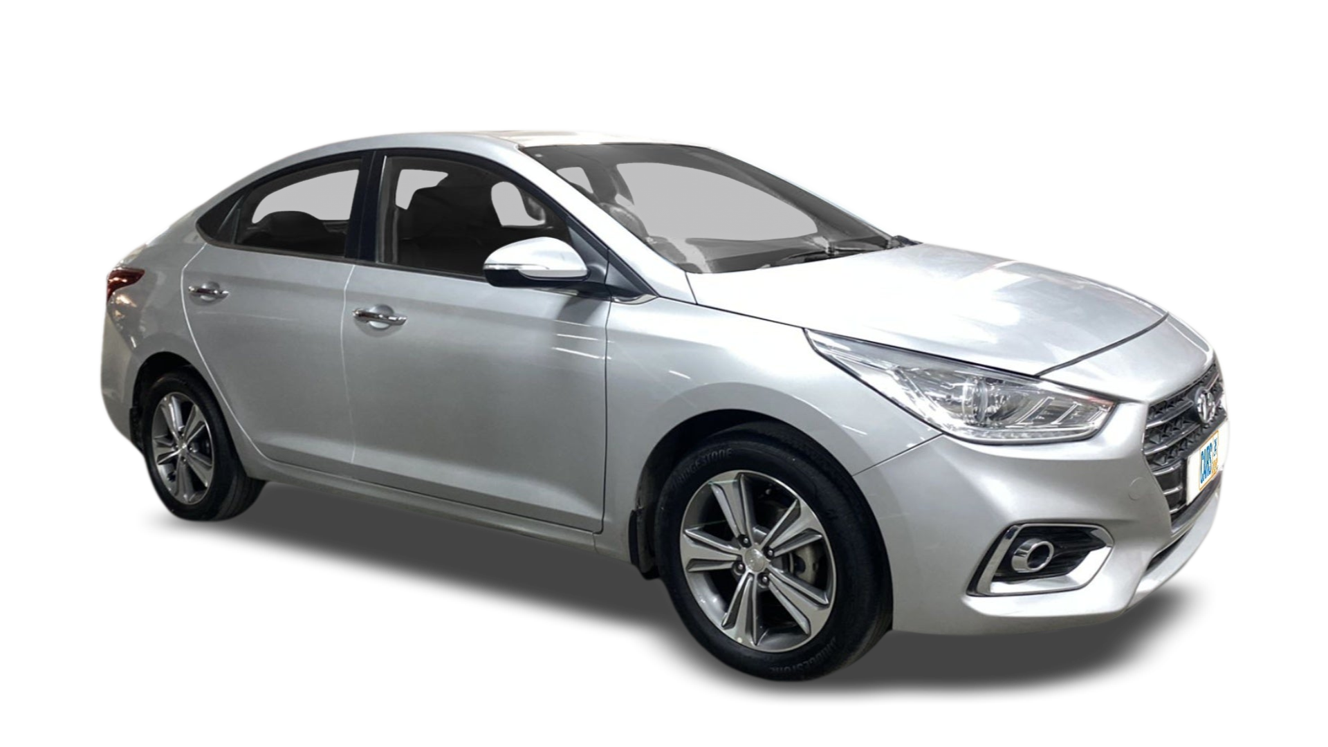 Hyundai Verna-img