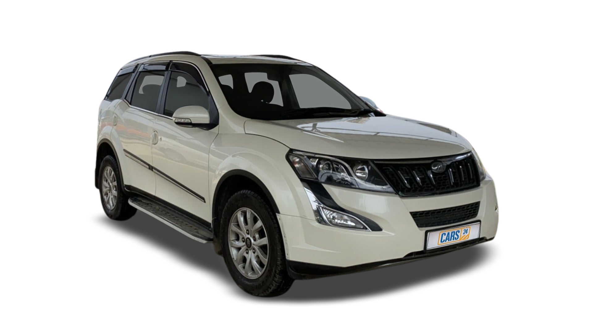 Mahindra XUV500-img