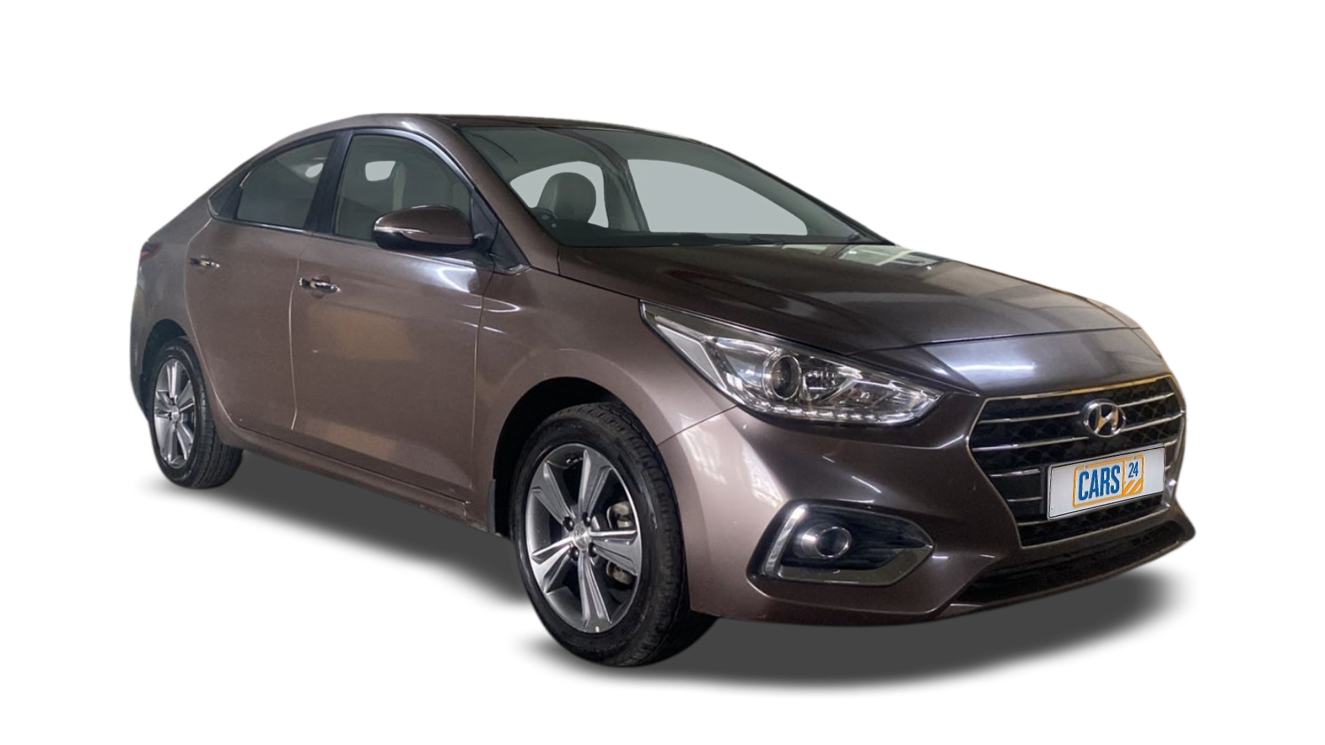 Hyundai Verna-img